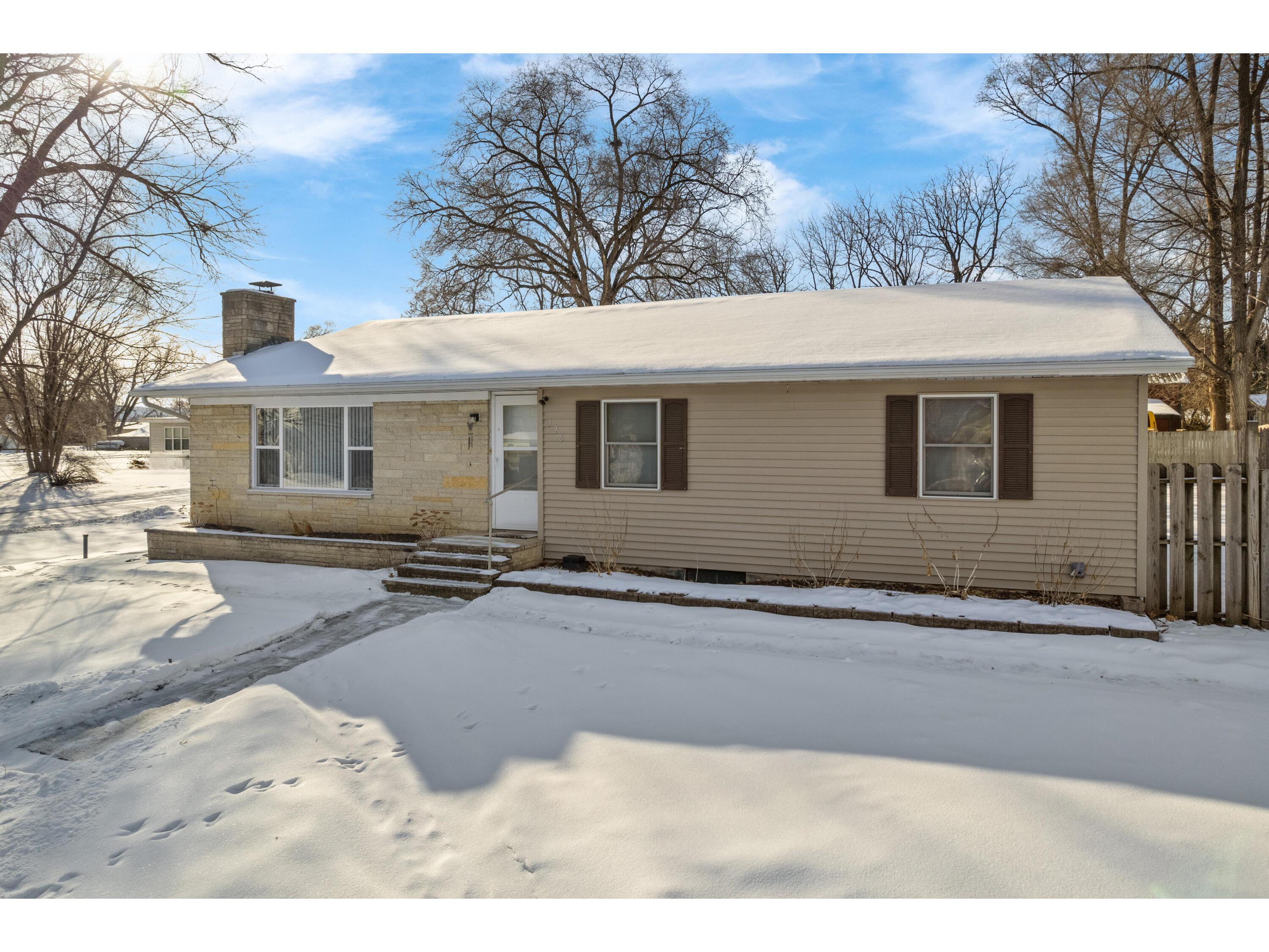 326 N Belvidere Buffalo City WI 54622 1949435 image1