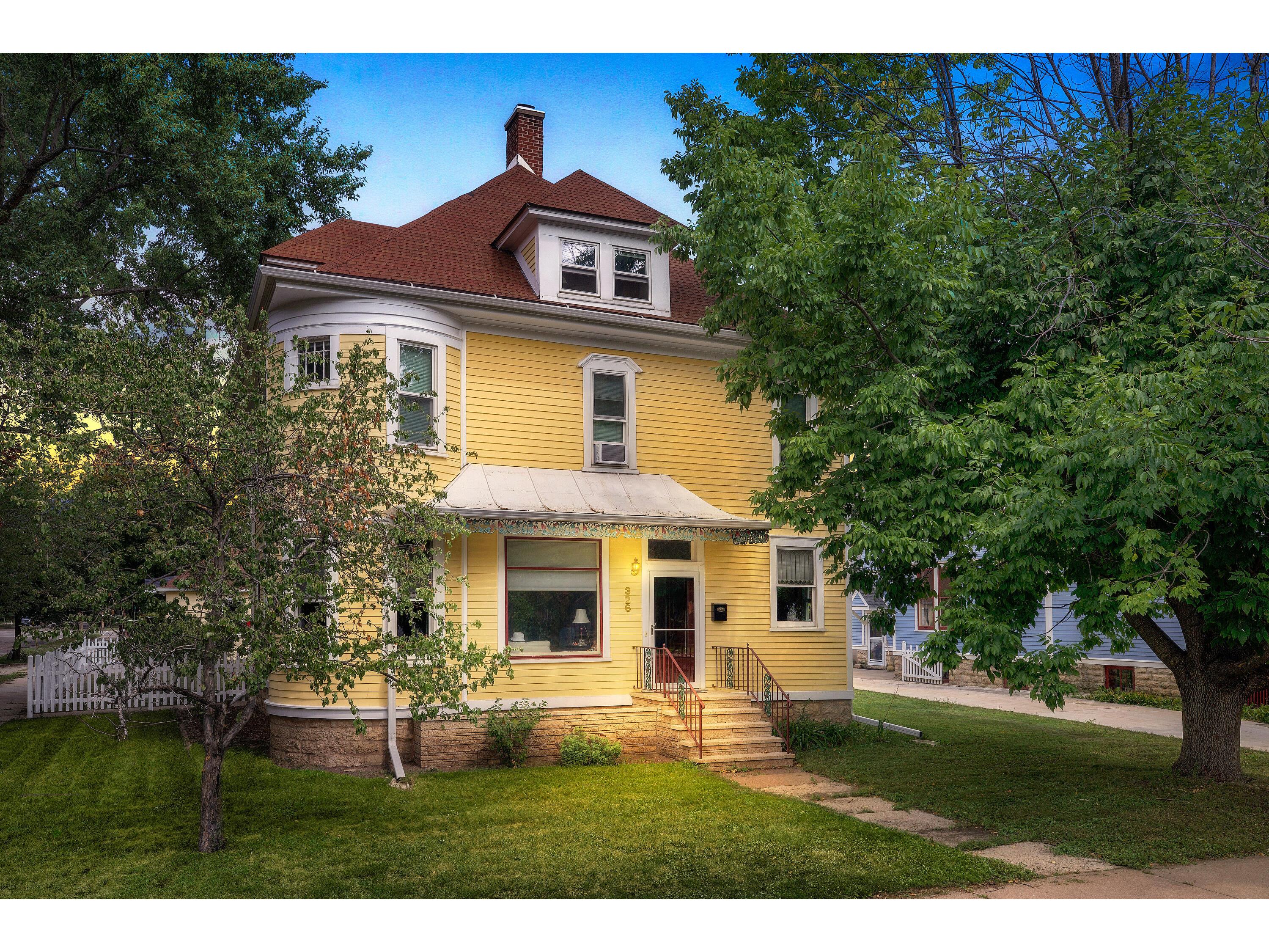 326 W Wabasha Winona MN 55987 1849446 image1