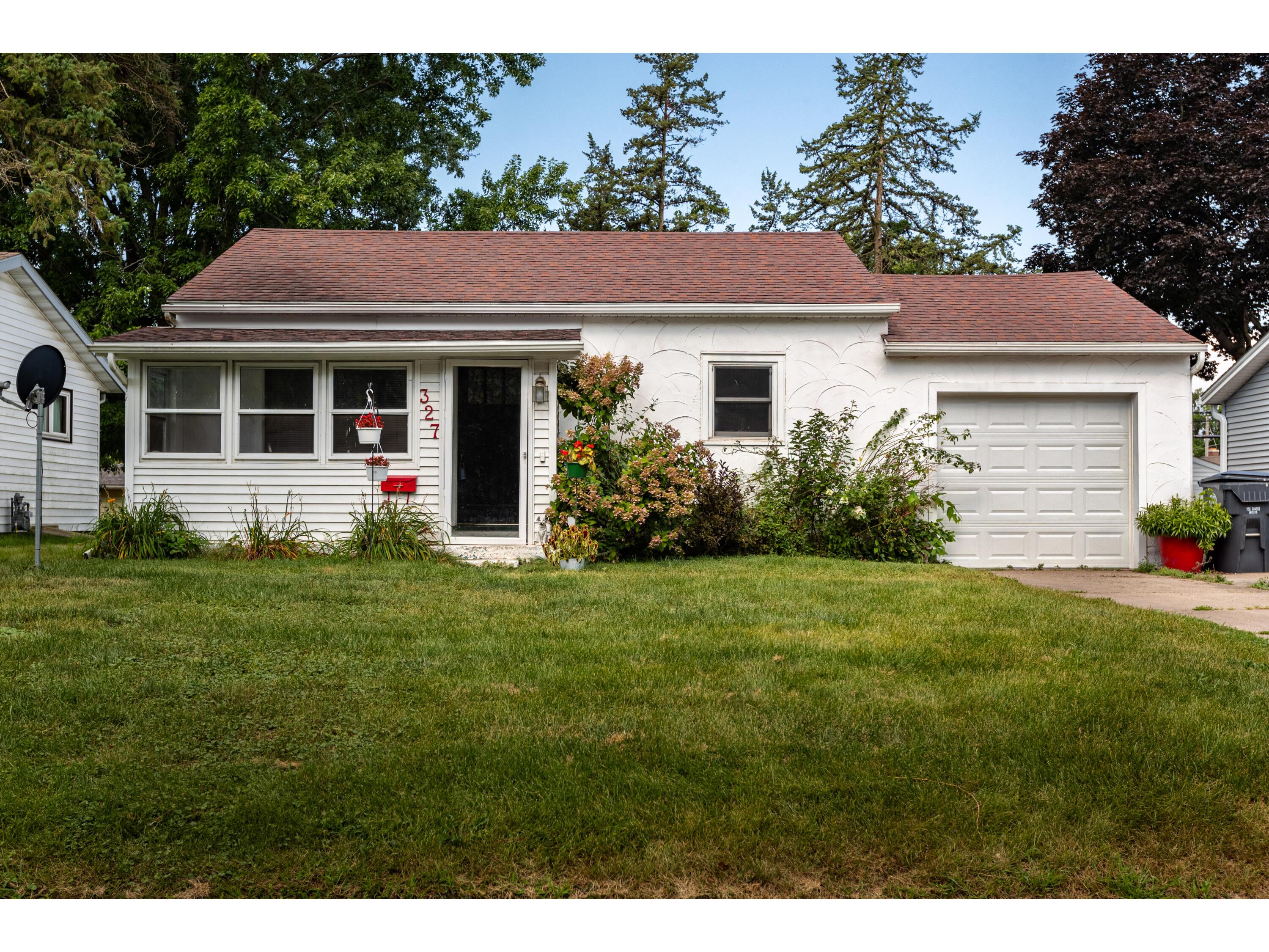 327 26th La Crosse WI 54601 1886878 image1