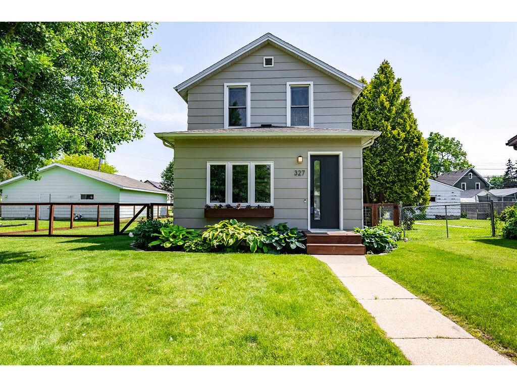 327 2nd La Crescent MN 55947 1922710 image1