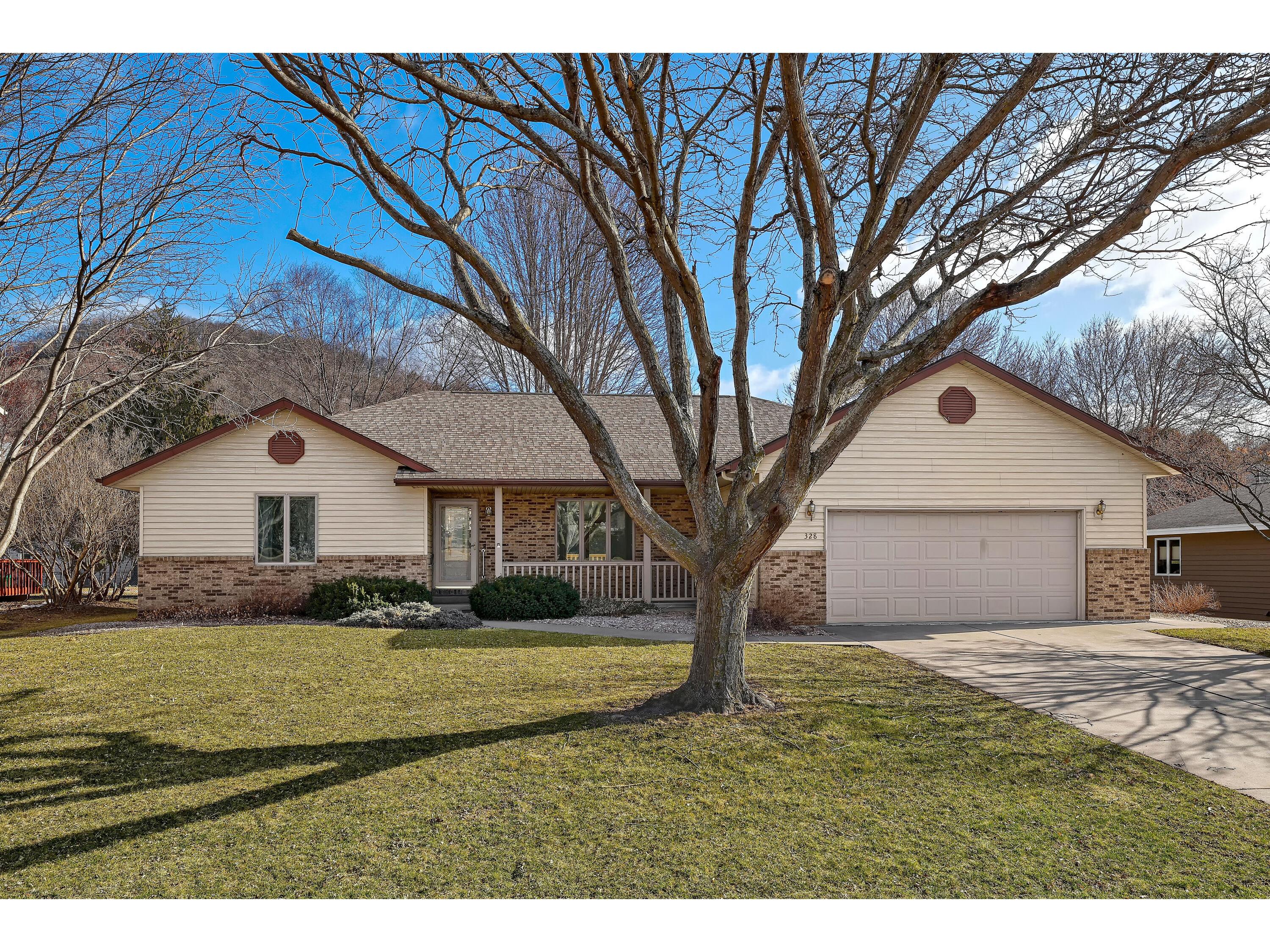 328 Beacon Valley La Crescent MN 55947 1911335 image1