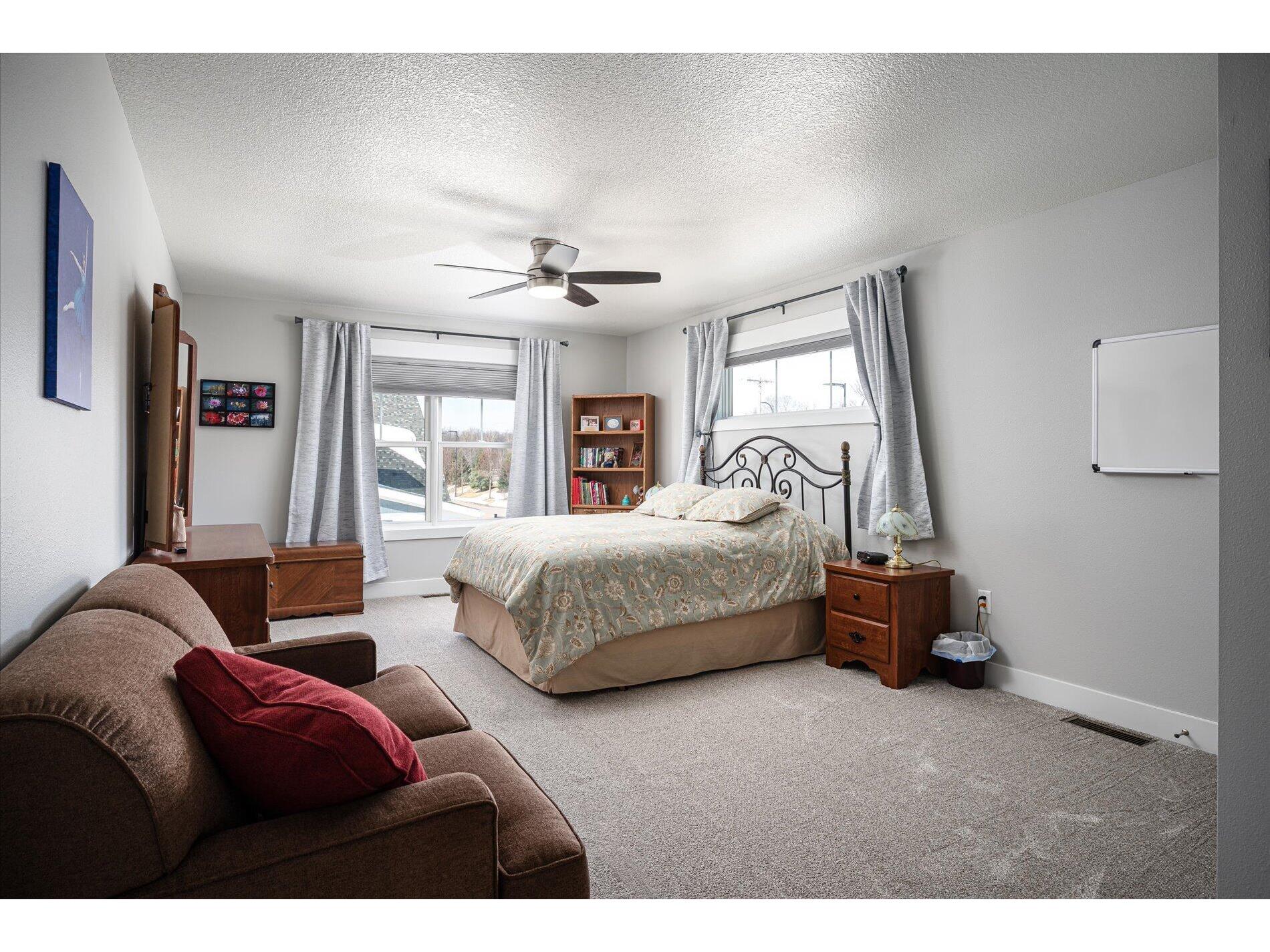 329 River La Crosse WI 54601 1954817 image19