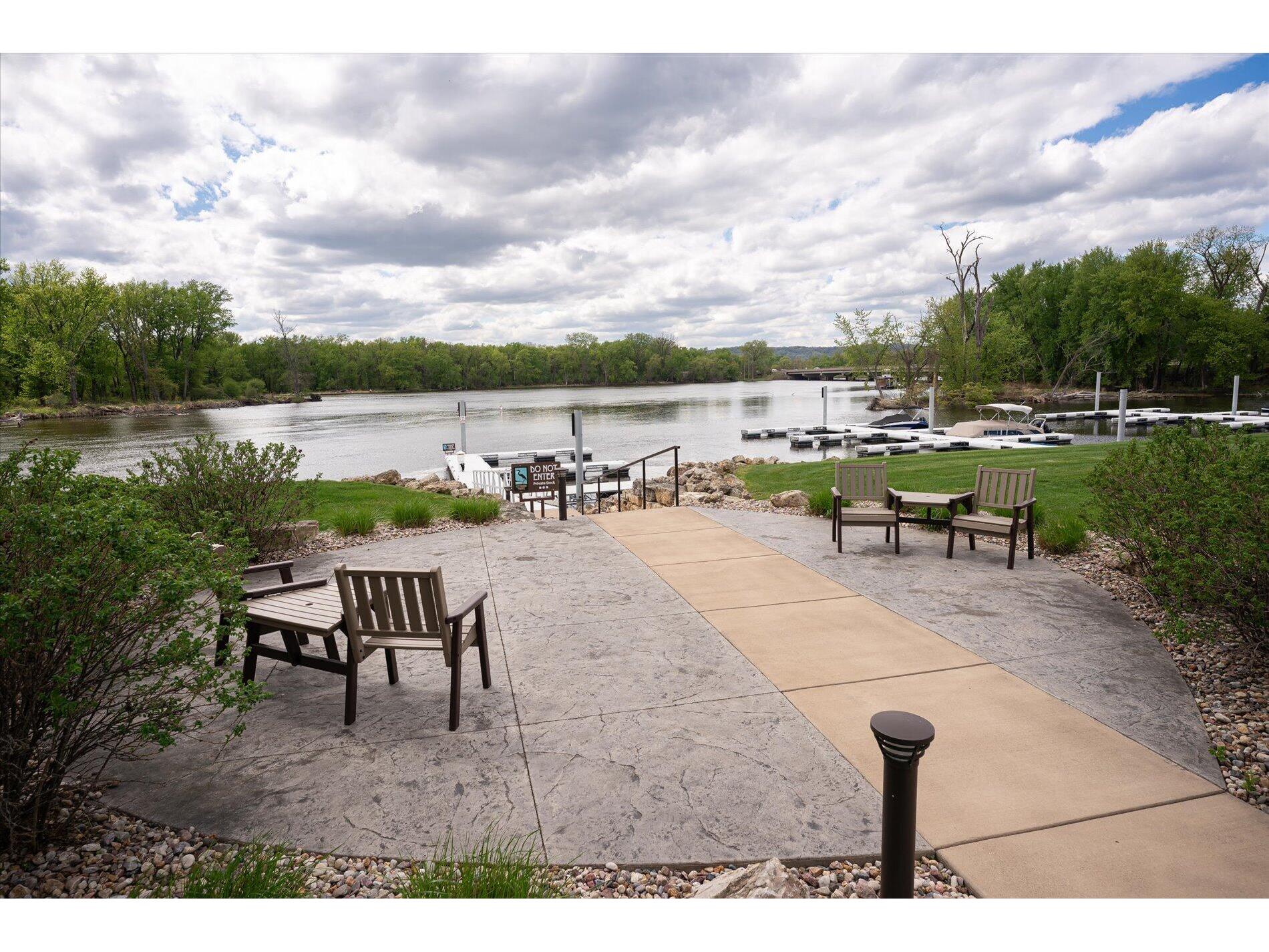 329 River La Crosse WI 54601 1954817 image4