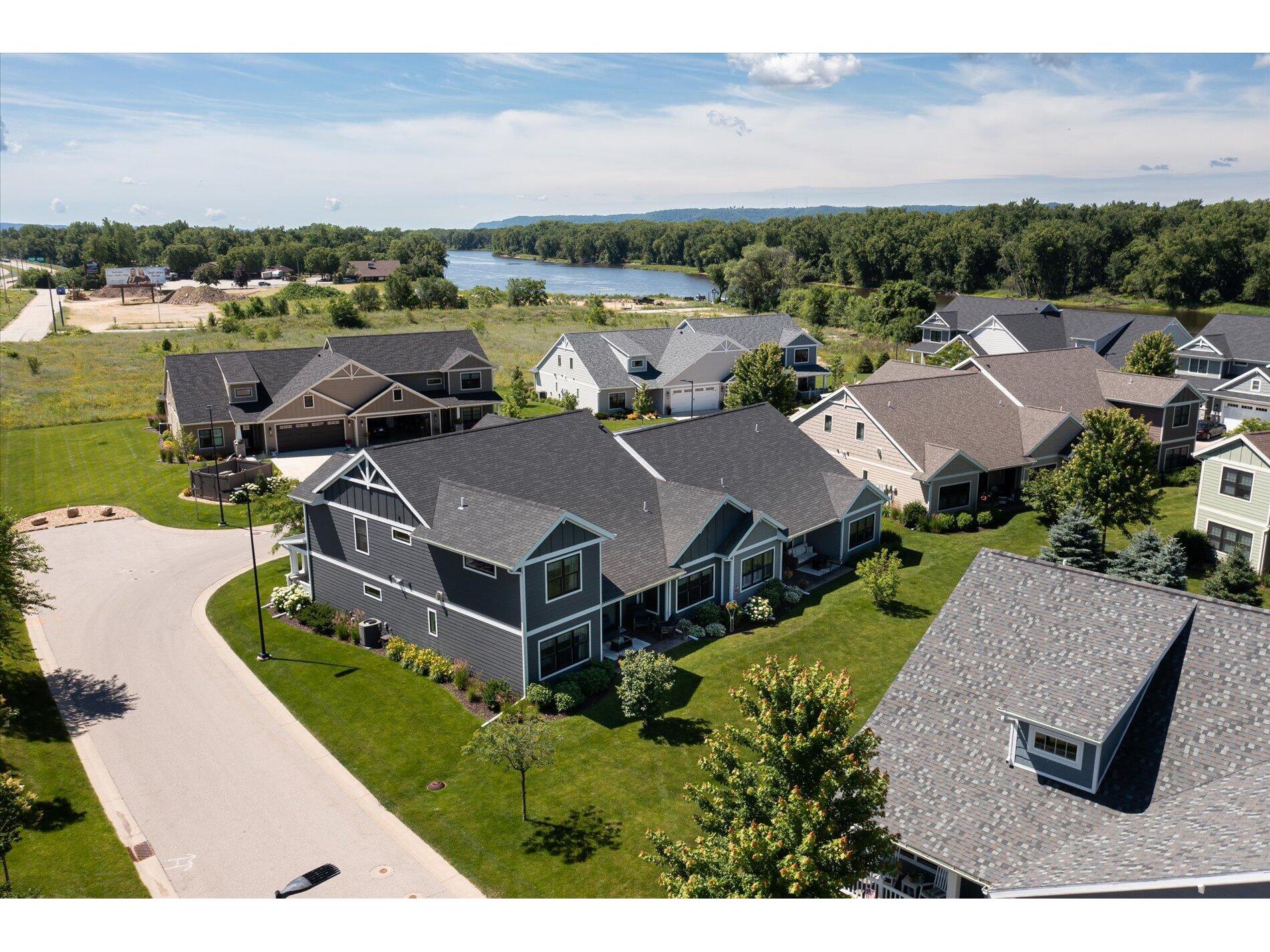 329 River La Crosse WI 54601 1968878 image11