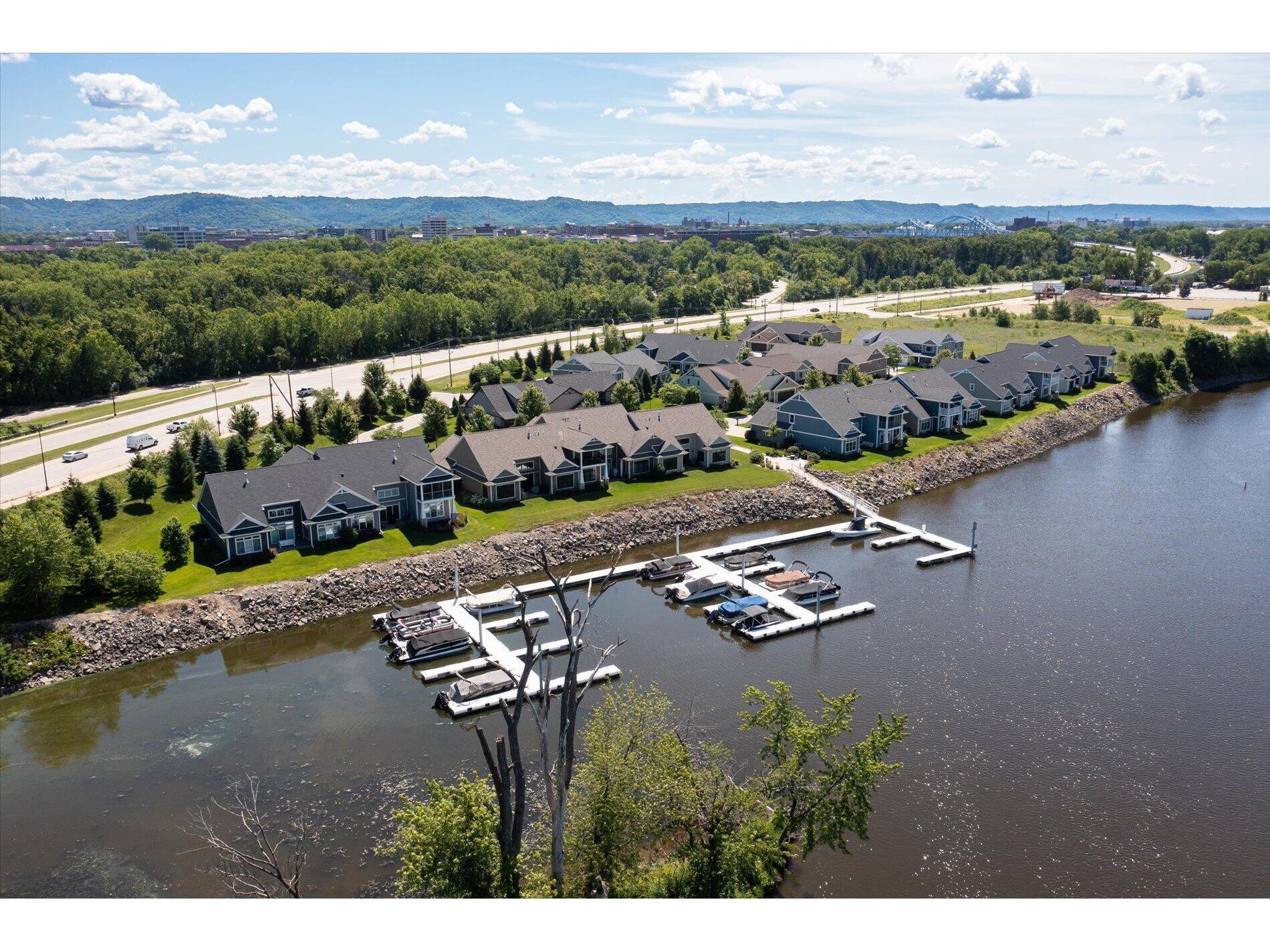 329 River La Crosse WI 54601 1968878 image13
