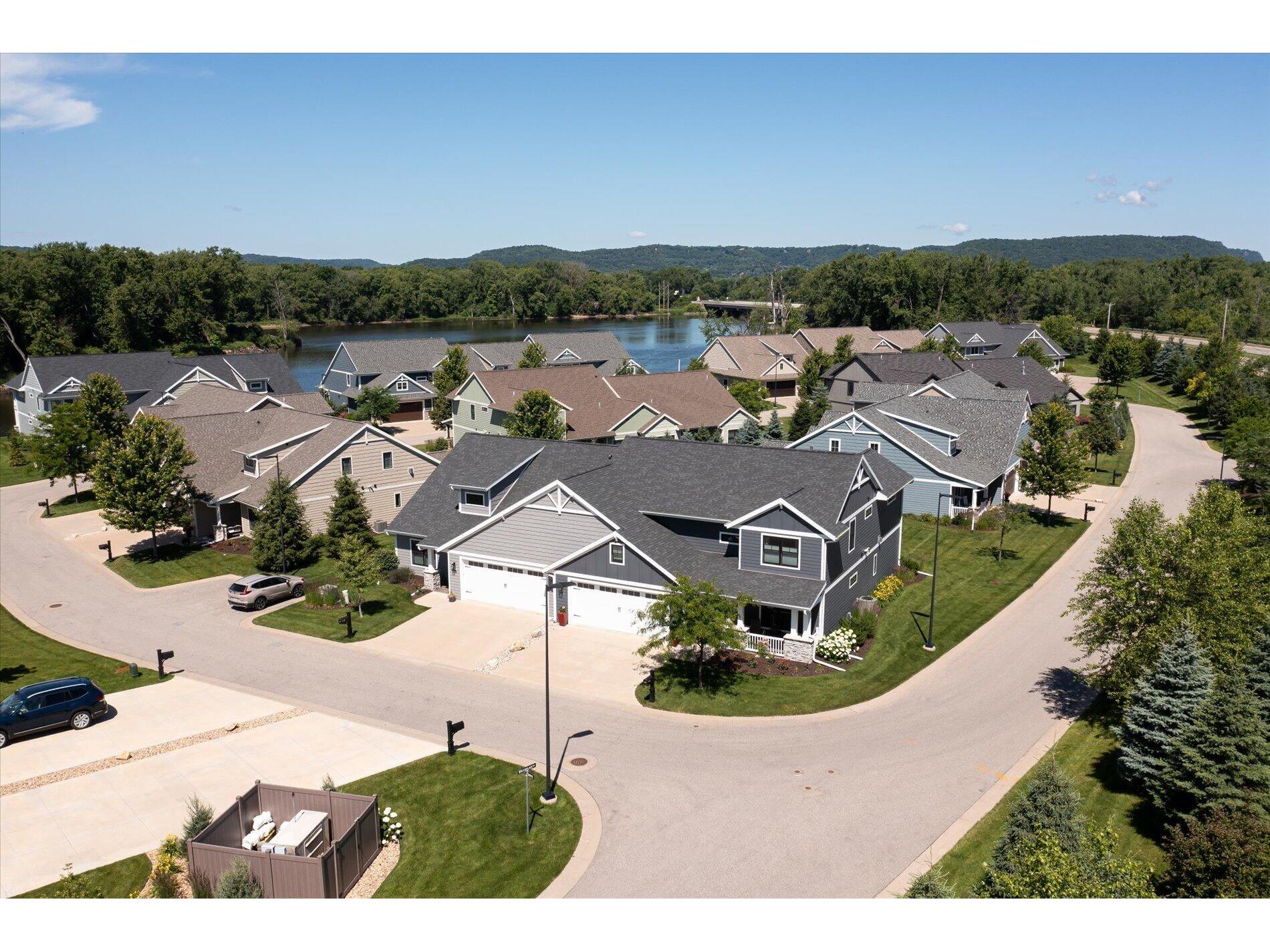 329 River La Crosse WI 54601 1968878 image9