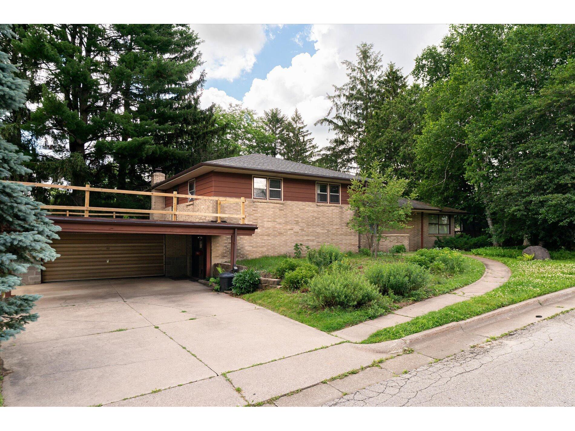 329 S Lincoln Viroqua WI 54665 1970019 image2