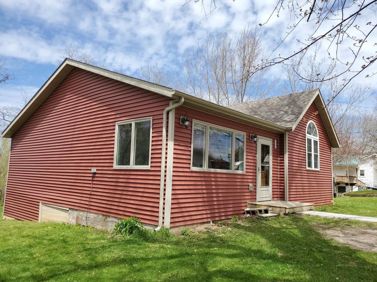 329 West Seneca WI 54654 1848482 image1