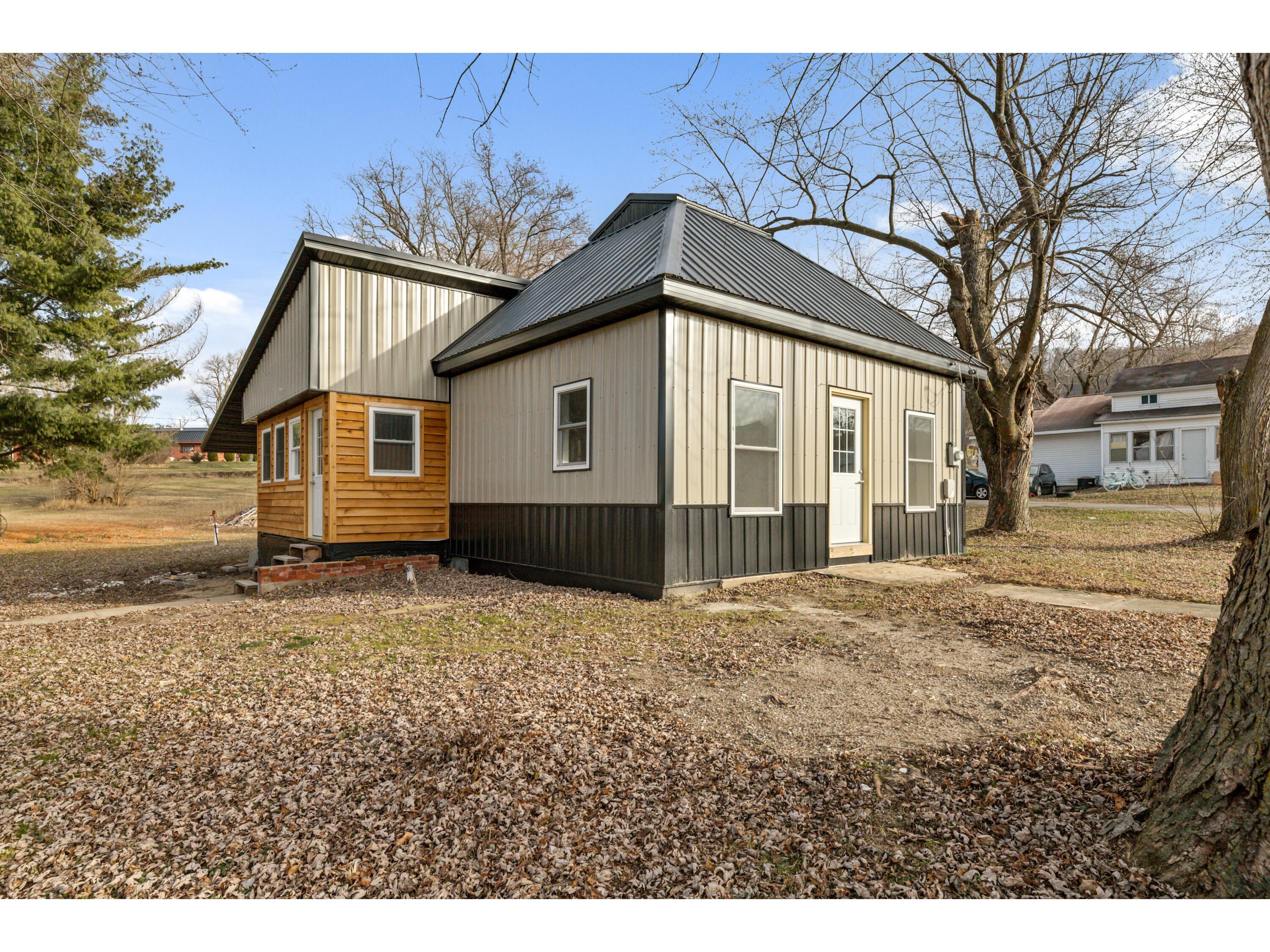 330 Bell Bell Center WI 54631 1901521 image1