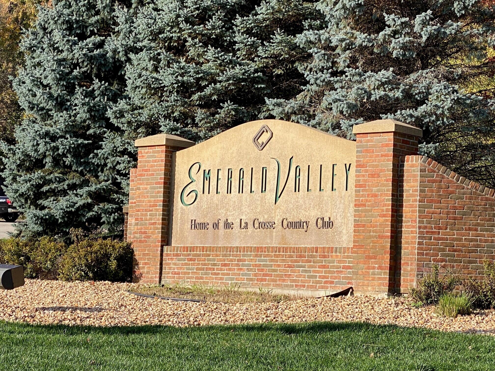 3391 Emerald Valley Onalaska WI 54650 1856052 image1