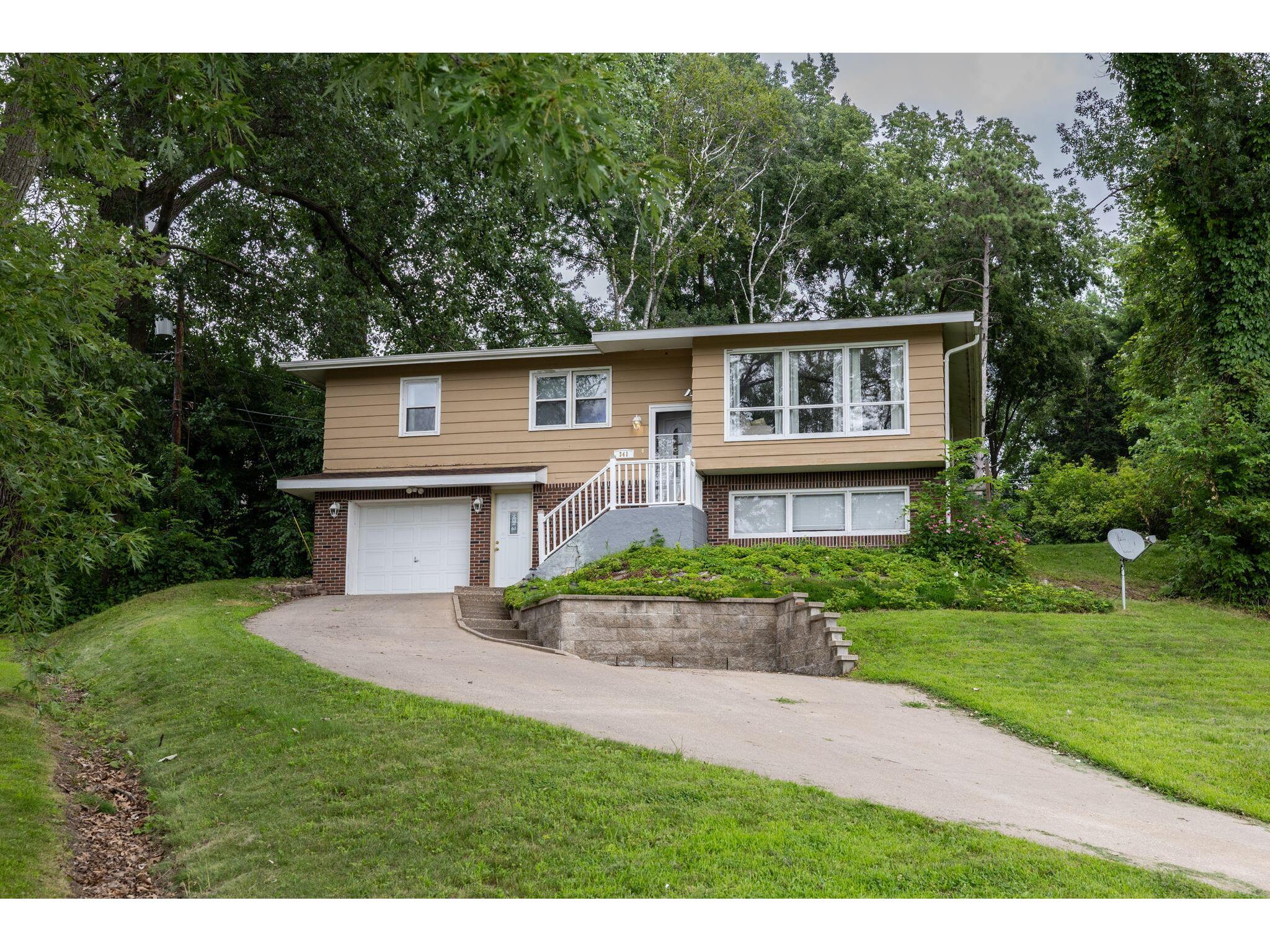 341 Lee Holmen WI 54636 1928082 image1