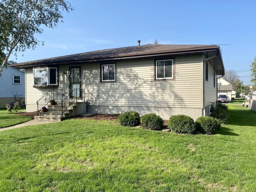 342 Lincoln West Salem WI 54669 1845999 image1