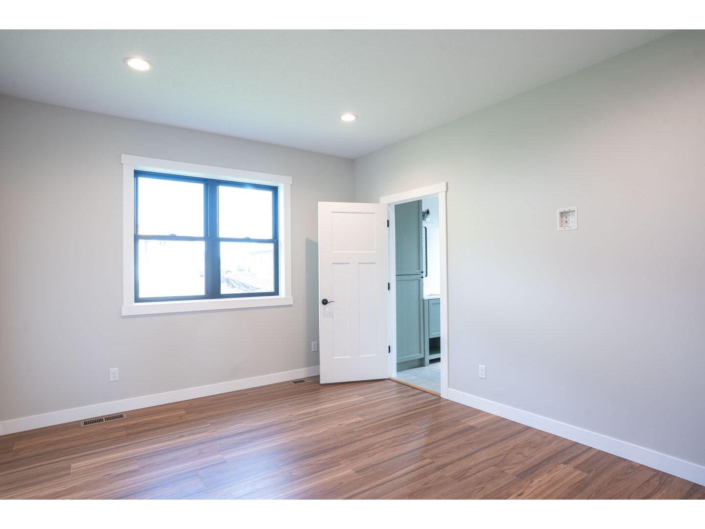 347 Southern Holmen WI 54636 1941610 image12