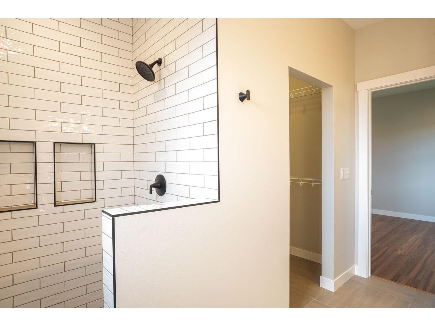 347 Southern Holmen WI 54636 1941610 image14