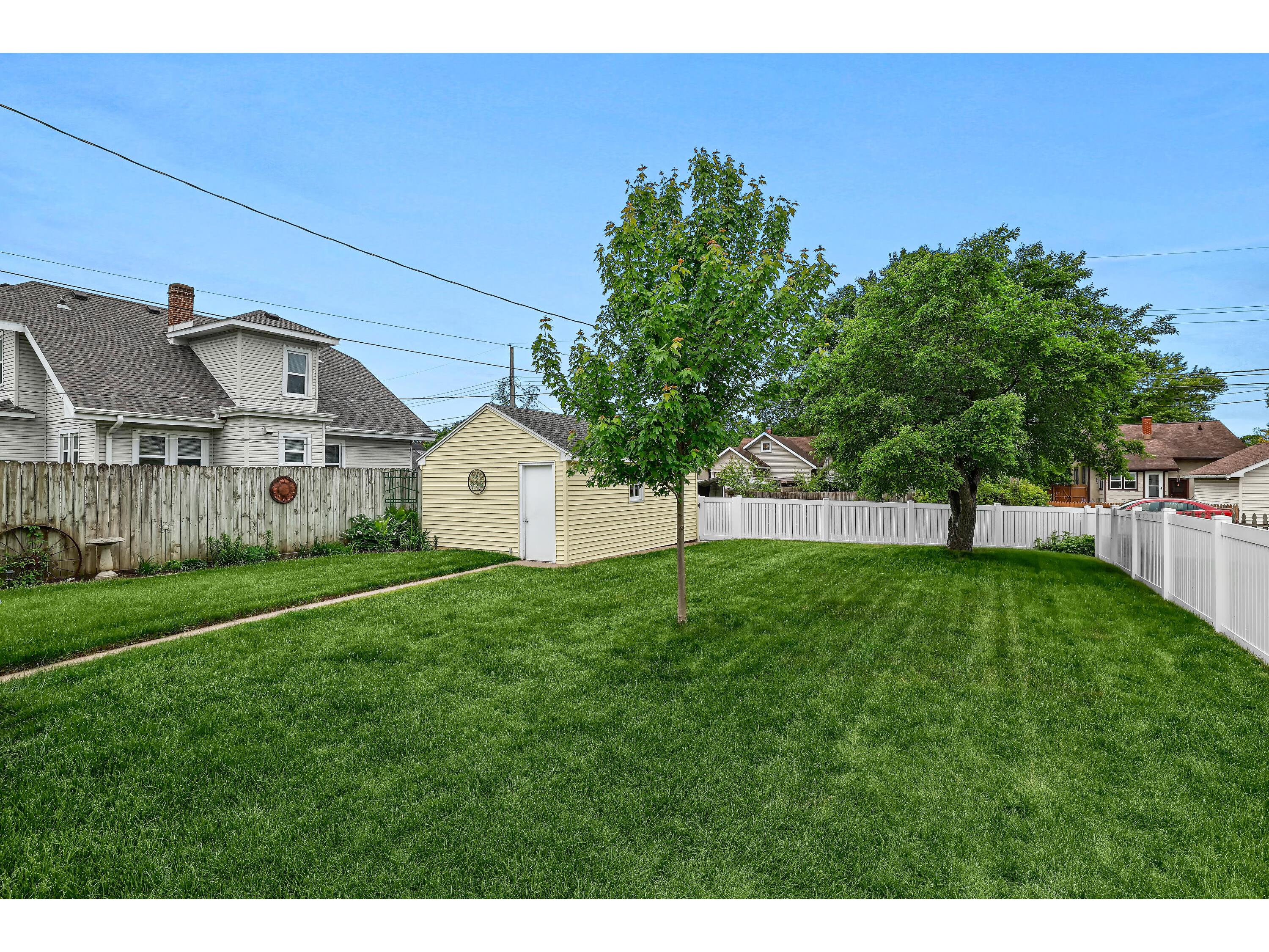 348 24th La Crosse WI 54601 1964365 image24