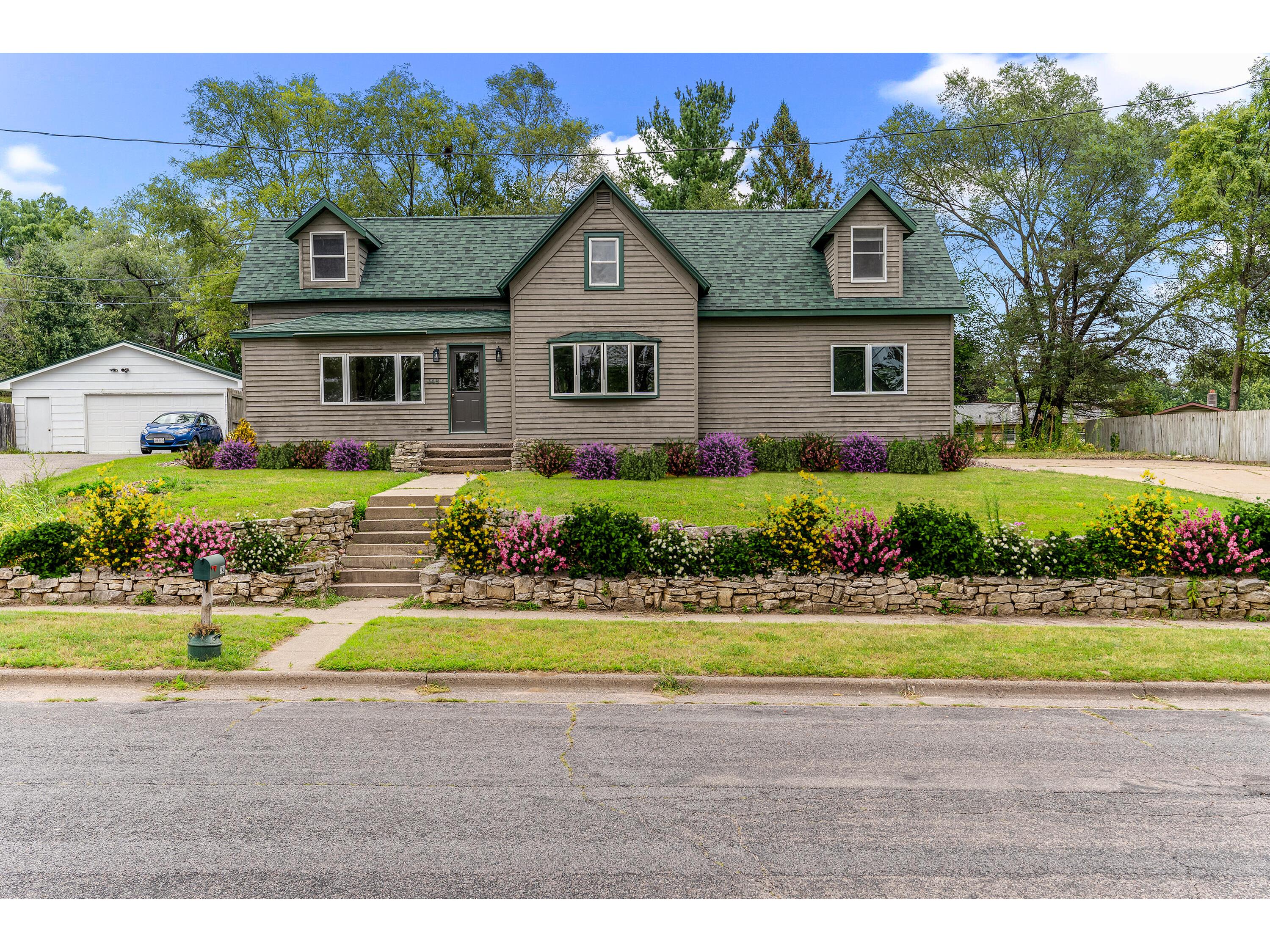 348 6th Onalaska WI 54650 1902685 image1