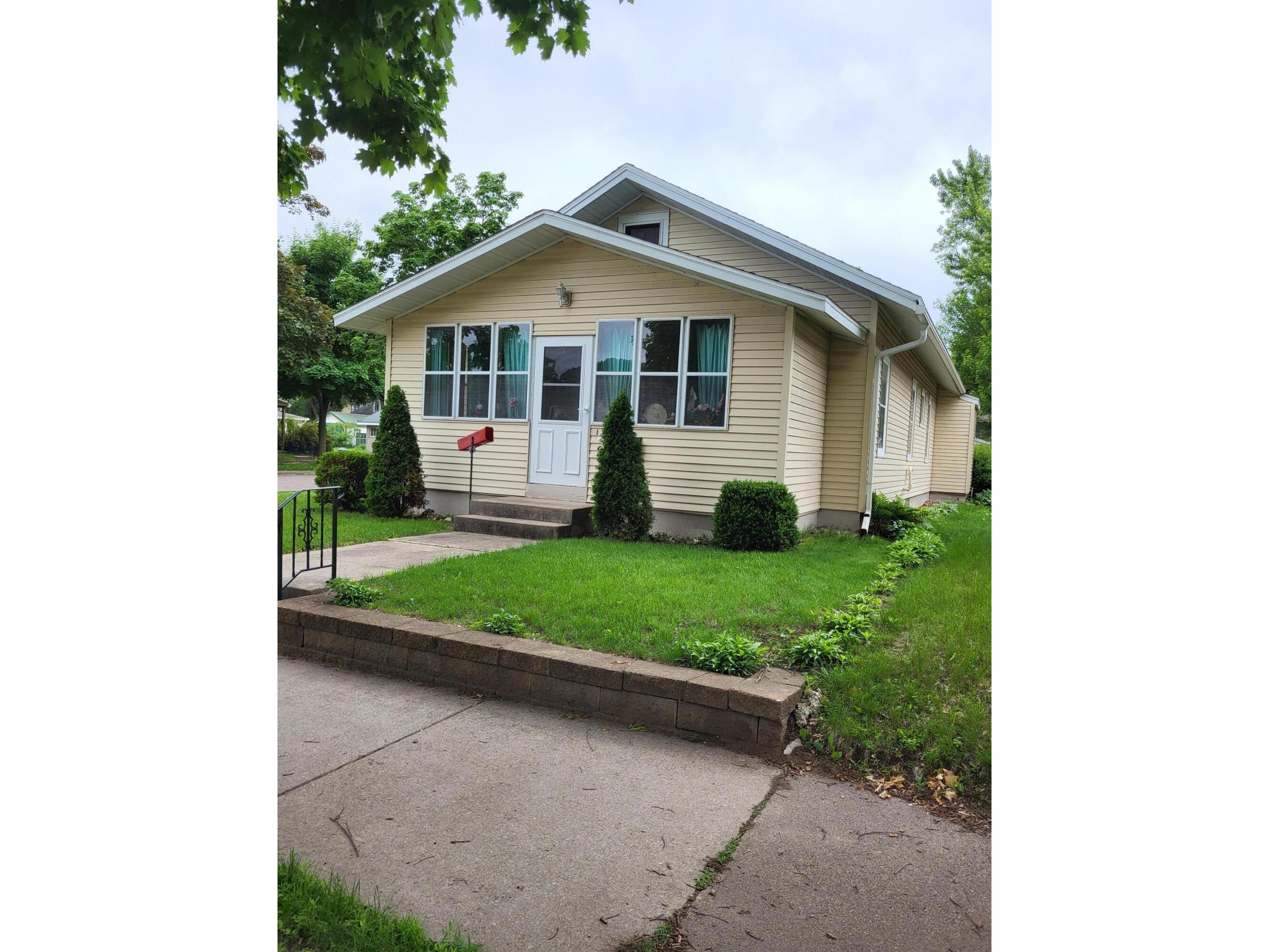 354 23rd La Crosse WI 54601 1921480 image1