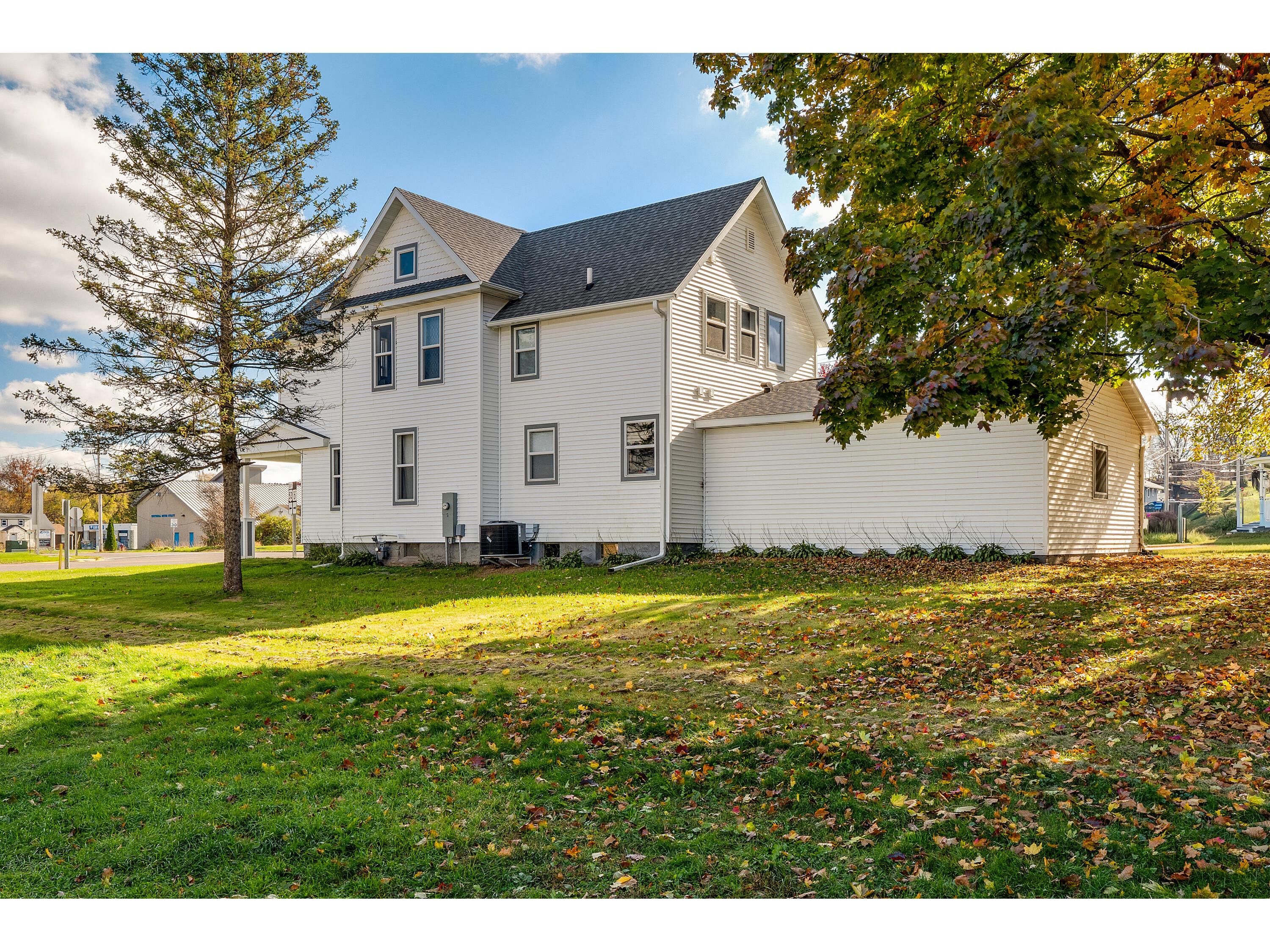 36015 Main Whitehall WI 54773 1960821 image23
