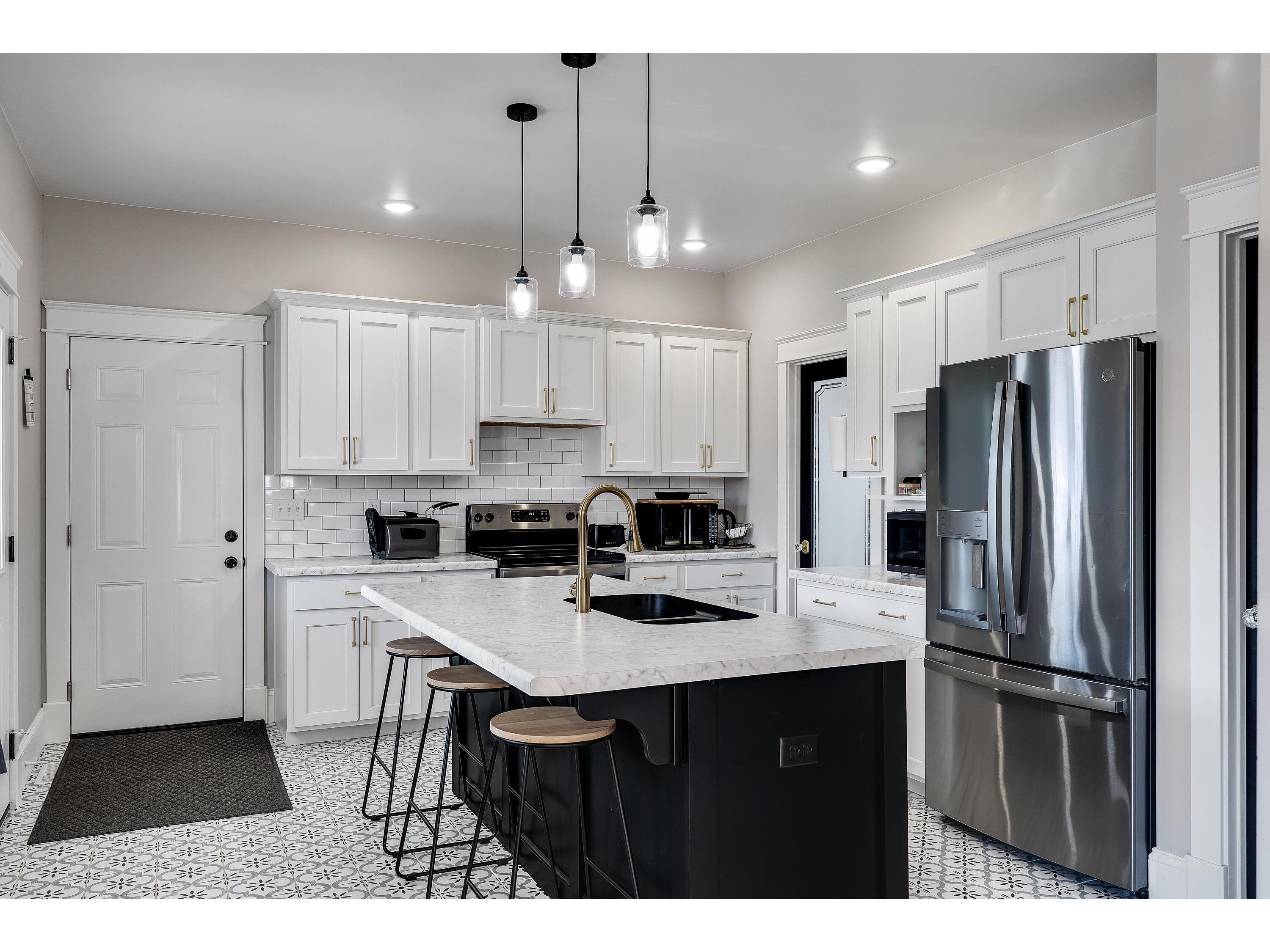 36015 Main Whitehall WI 54773 1960821 image7