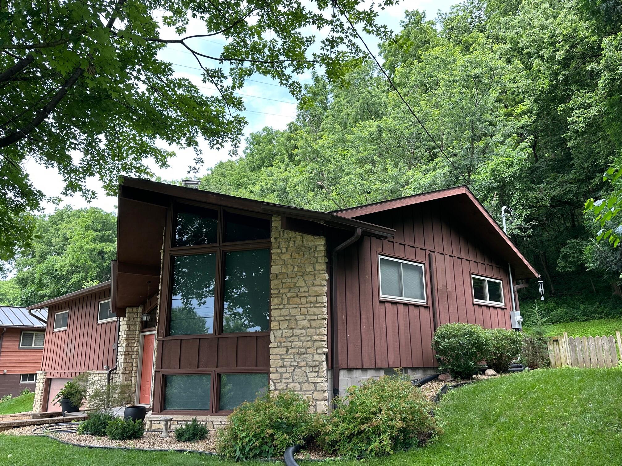 3611 Cliffside Shelby WI 54601 1926035 image1