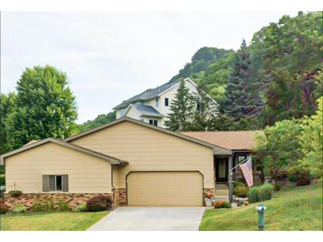 3615 Parkwood La Crosse WI 54601 1889799 image1