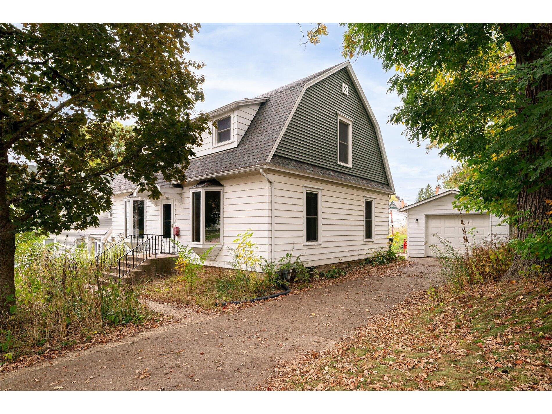 362 E Mill Richland Center WI 53581 1960587 image1