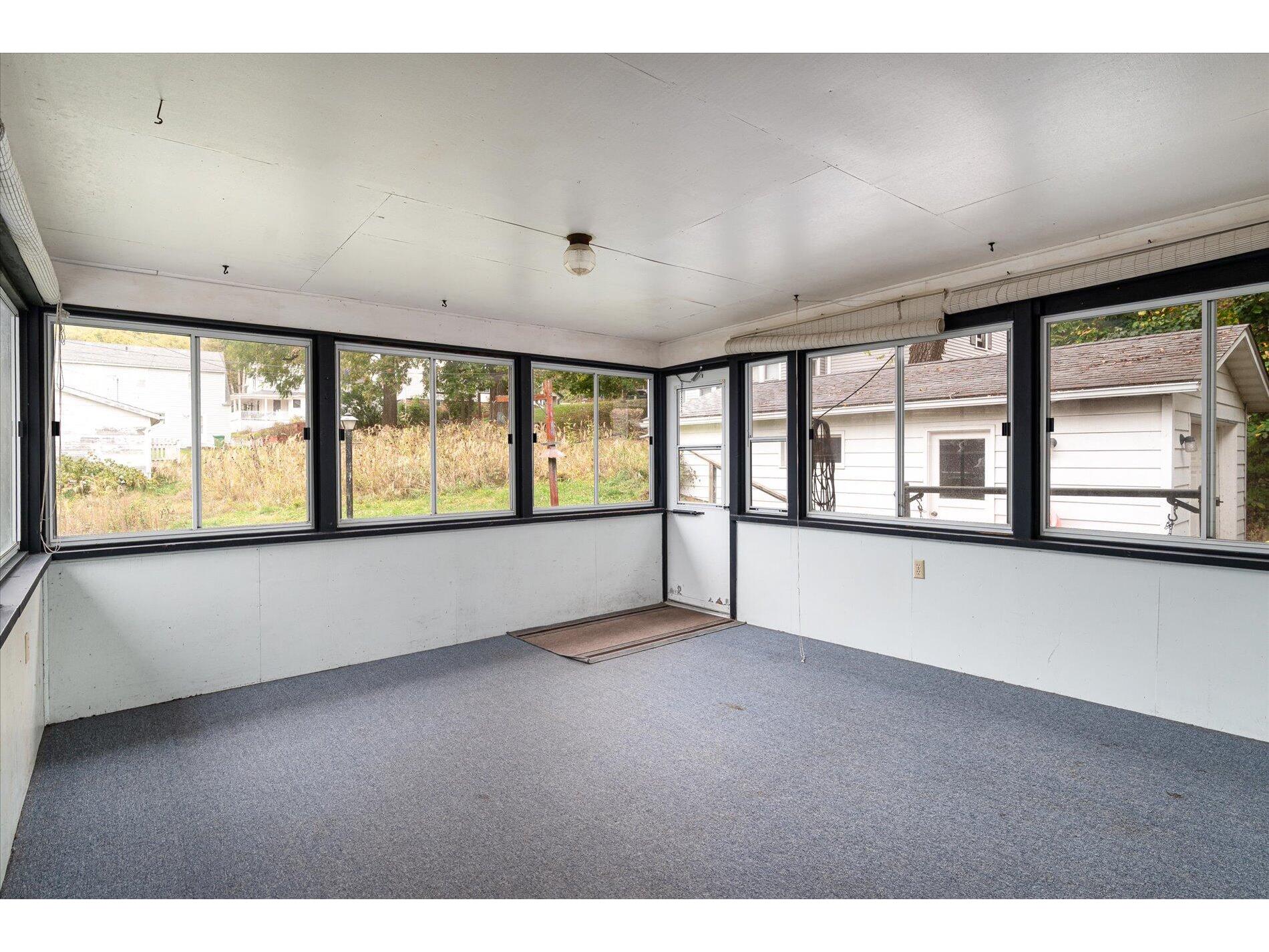 362 E Mill Richland Center WI 53581 1960587 image13