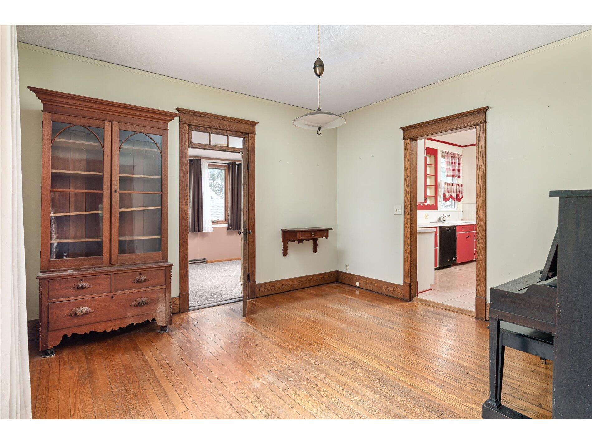 362 E Mill Richland Center WI 53581 1960587 image8