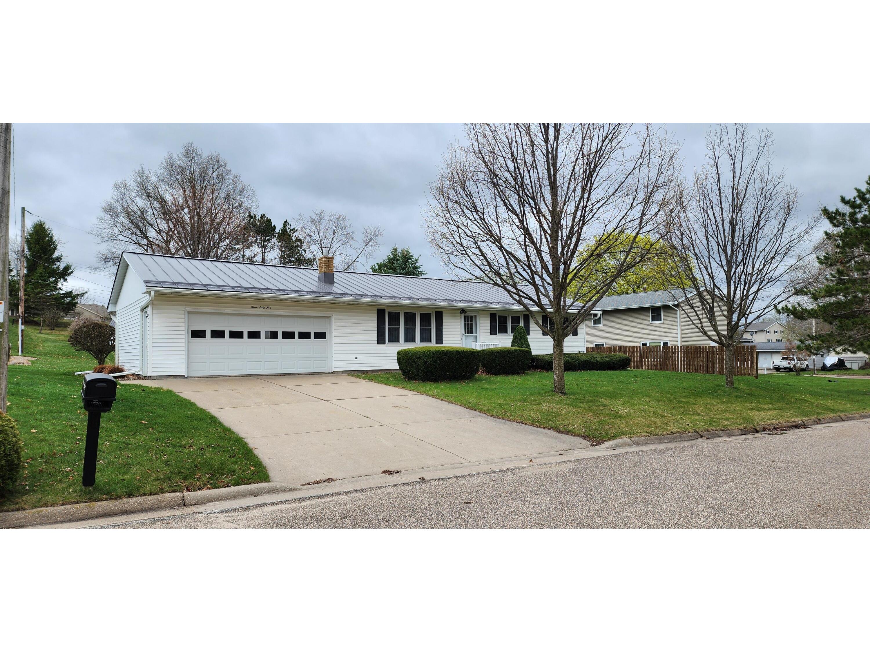 365 Meadowood Viroqua WI 54665 1871801 image1