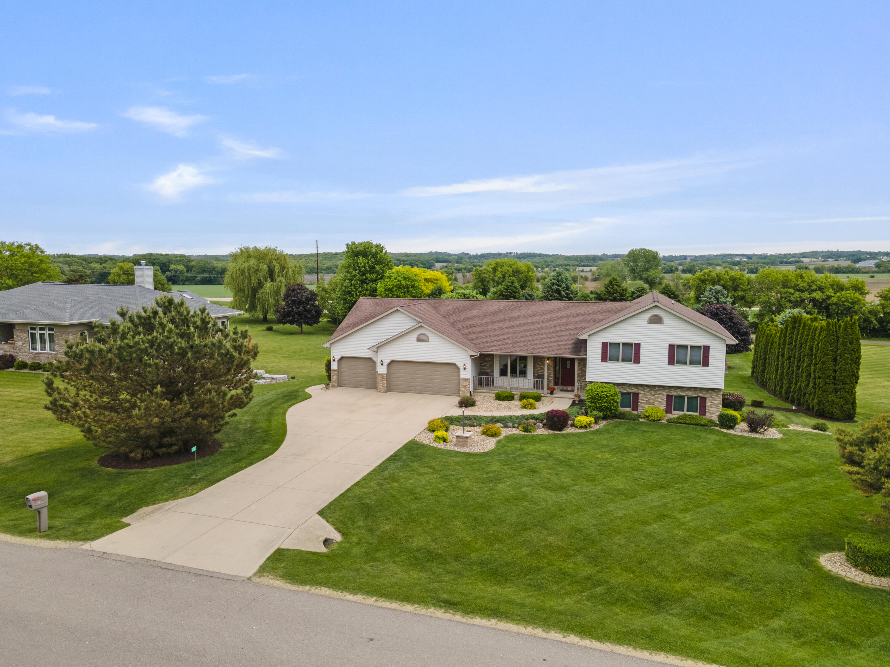 3658 Graham Paige Cottage Grove WI 53527 1964355 image1