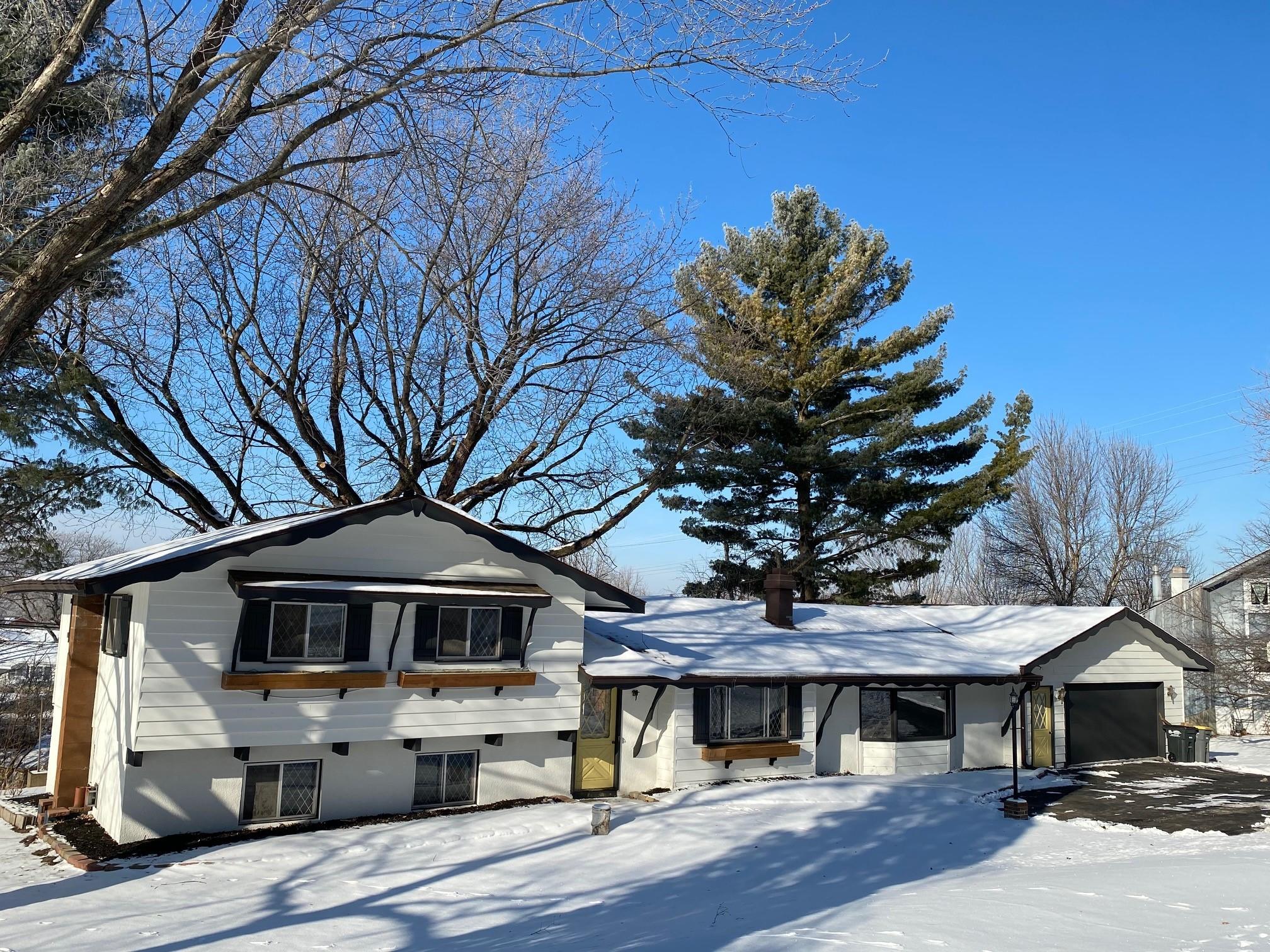 3714 Cliffside Dr, Shelby, WI 54601 MLS 1723353 Edina Realty