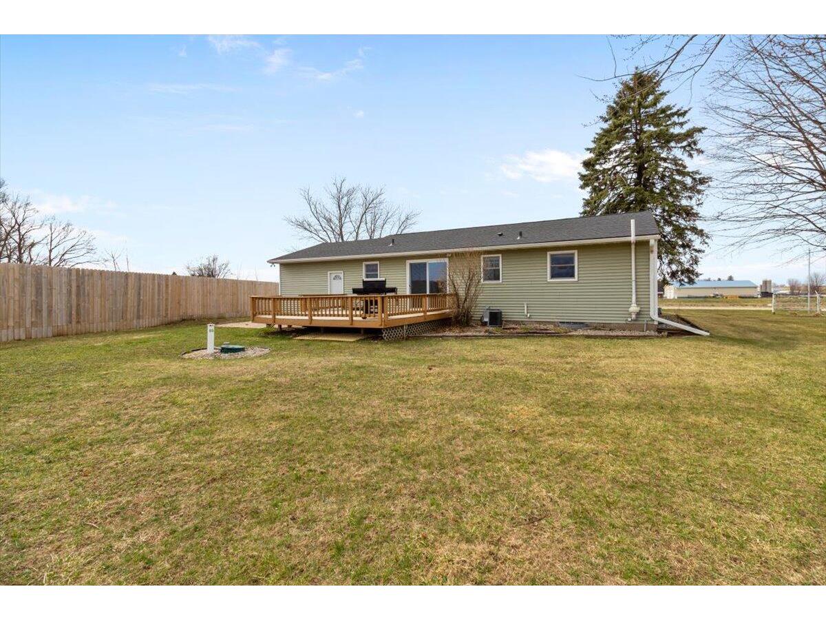 375 Black River Westby WI 54667 1956782 image6