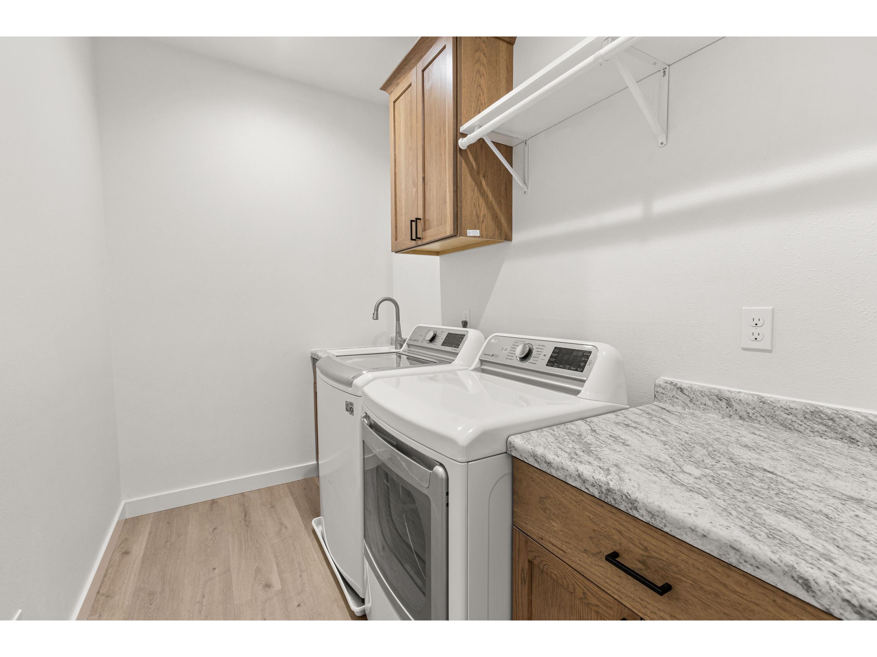 380 Lakewood West Salem WI 54669 1958713 image23