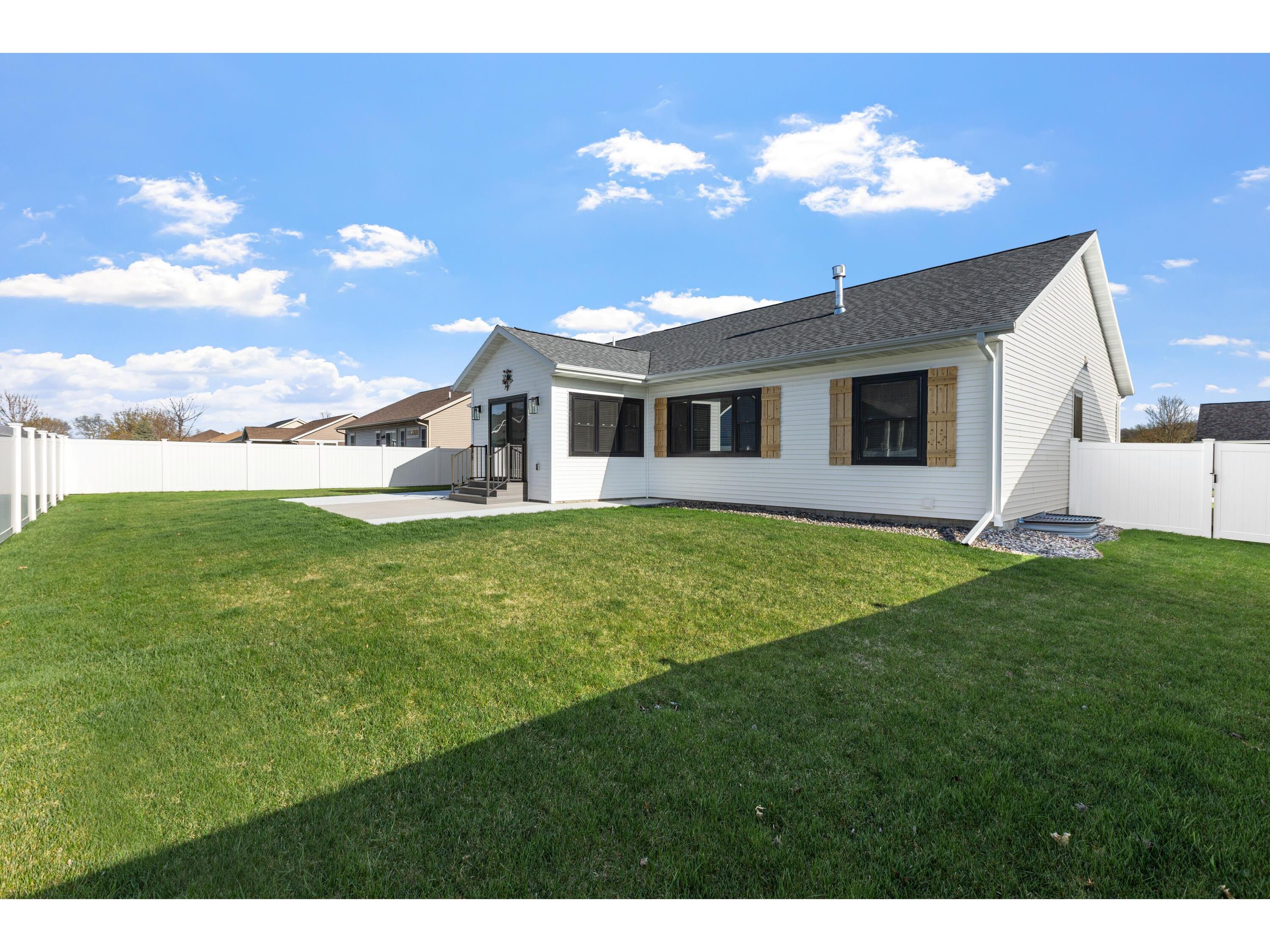 380 Lakewood West Salem WI 54669 1958713 image26
