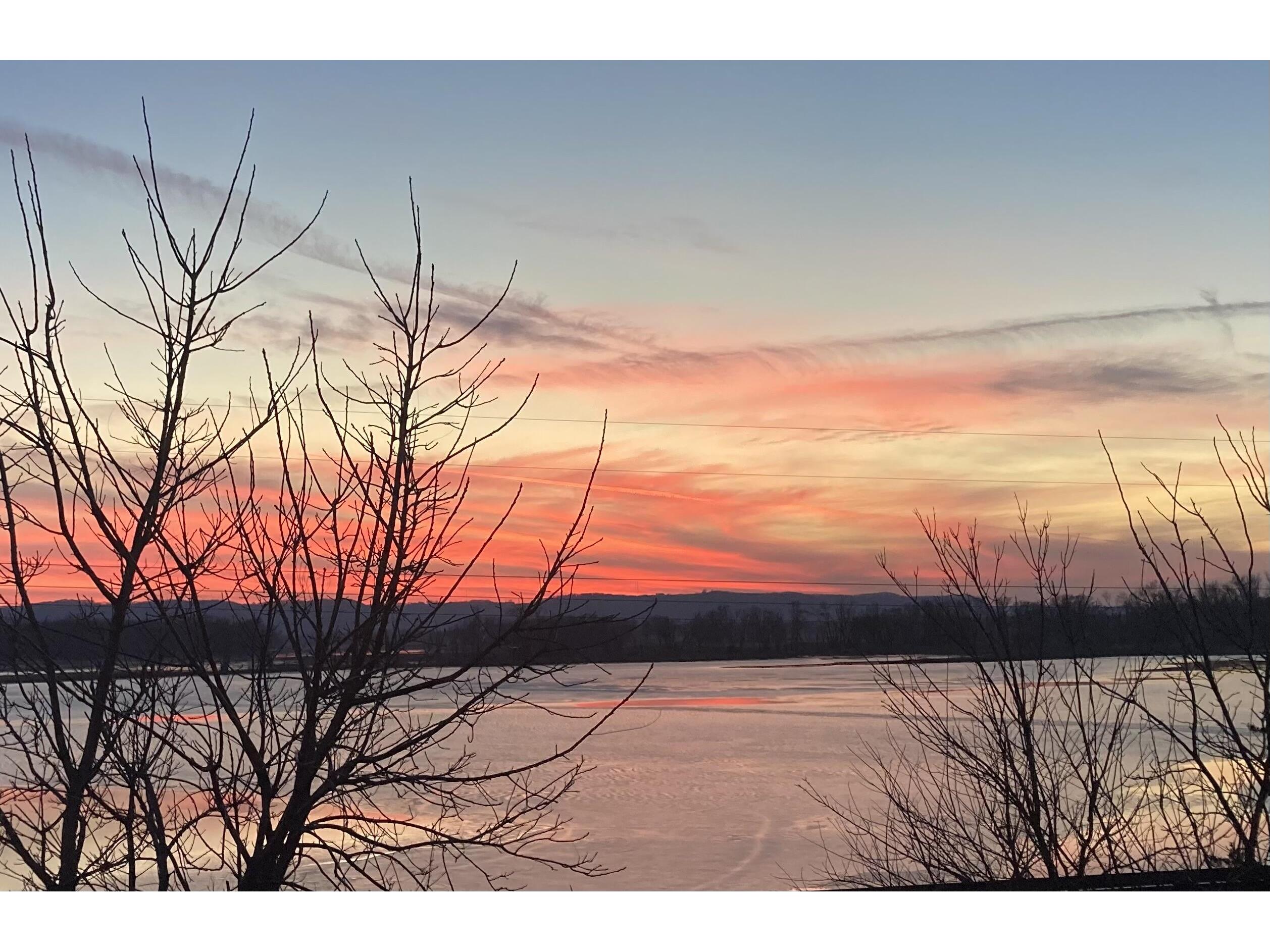 3808 Sunnyside La Crosse WI 54601 - Water Access 1955800 image37