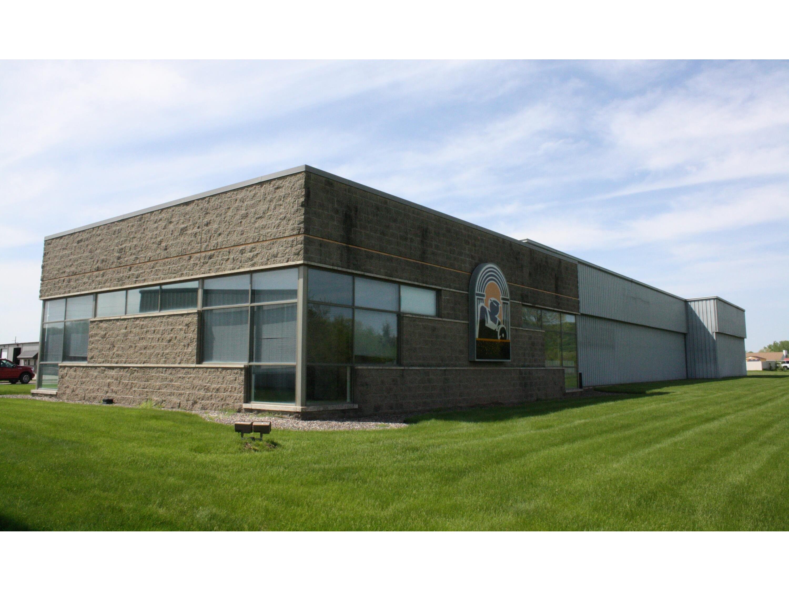 3905 Circle, Holmen, WI 54636 MLS 1823844 Edina Realty