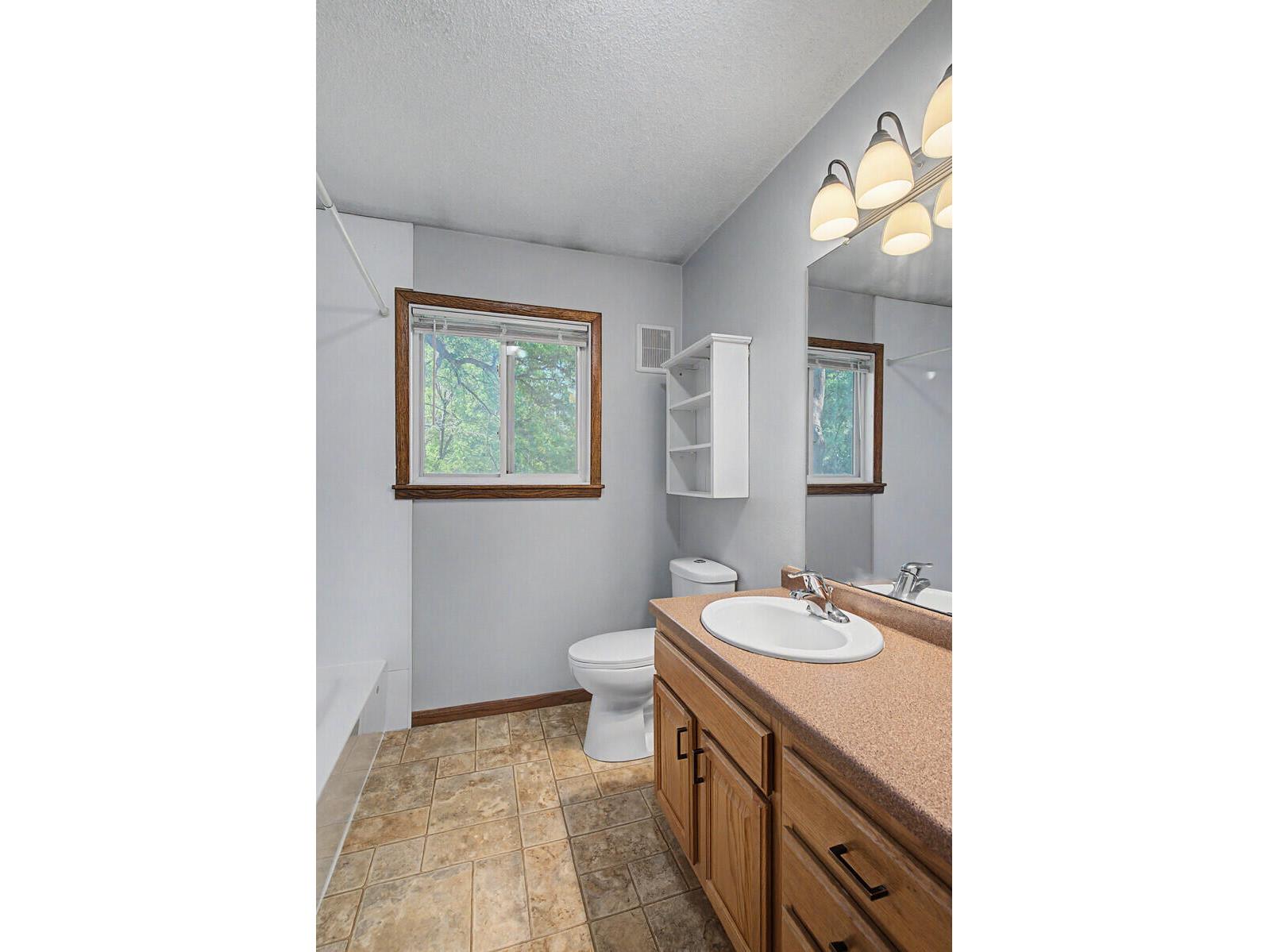 400 Derek #402 Holmen WI 54636 1965513 image13