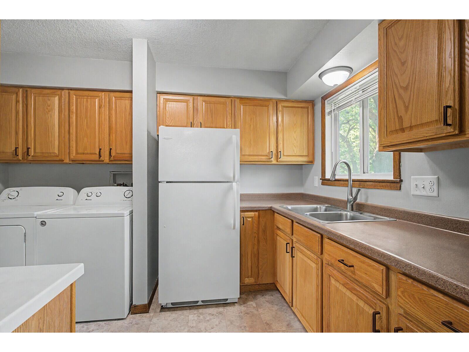 400 Derek #402 Holmen WI 54636 1965513 image5