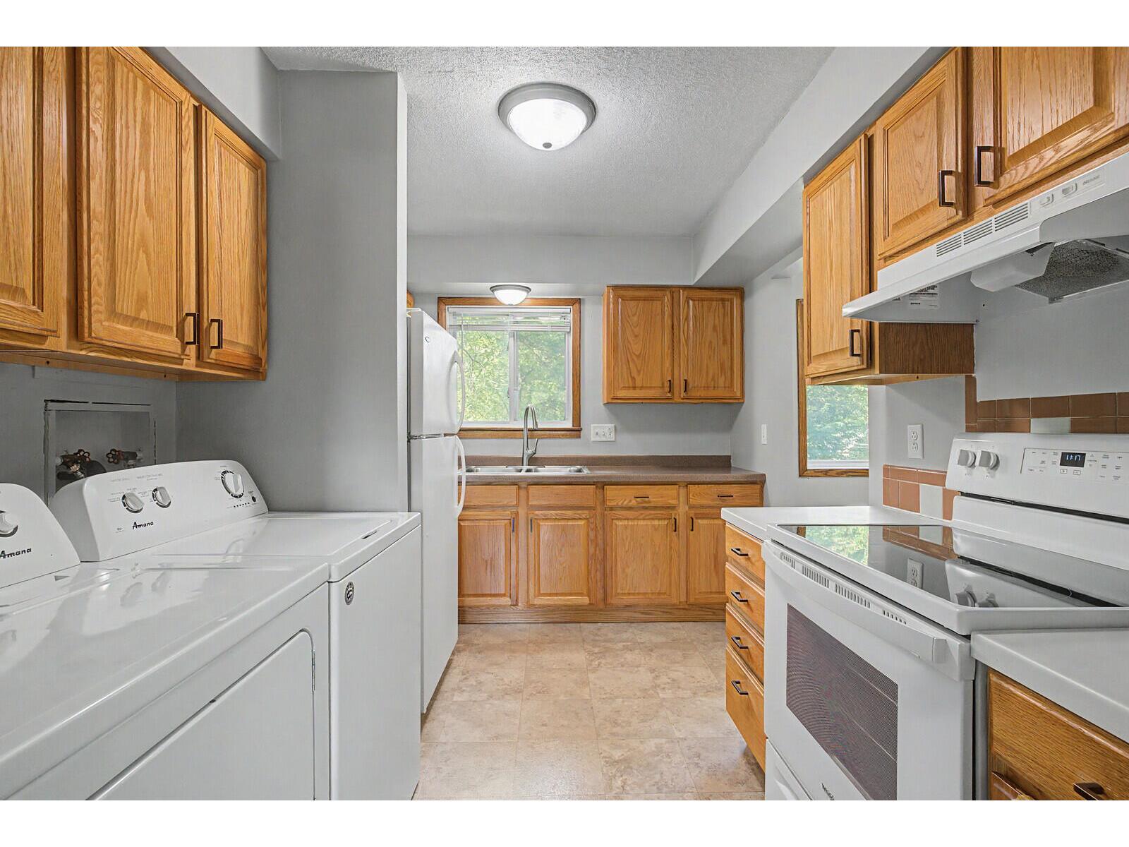 400 Derek #402 Holmen WI 54636 1965513 image6