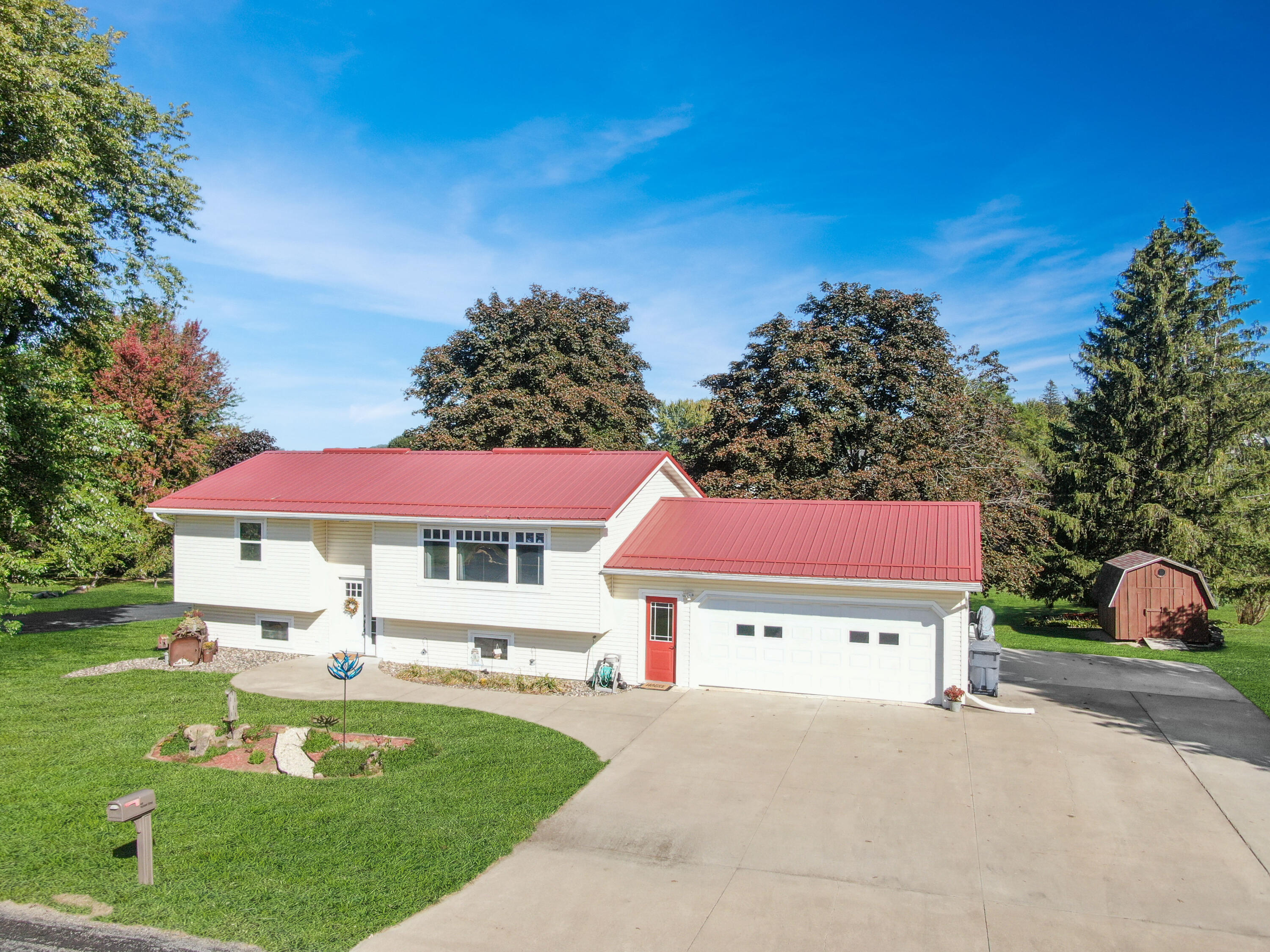 400 Highland Westby WI 54667 1894023 image1