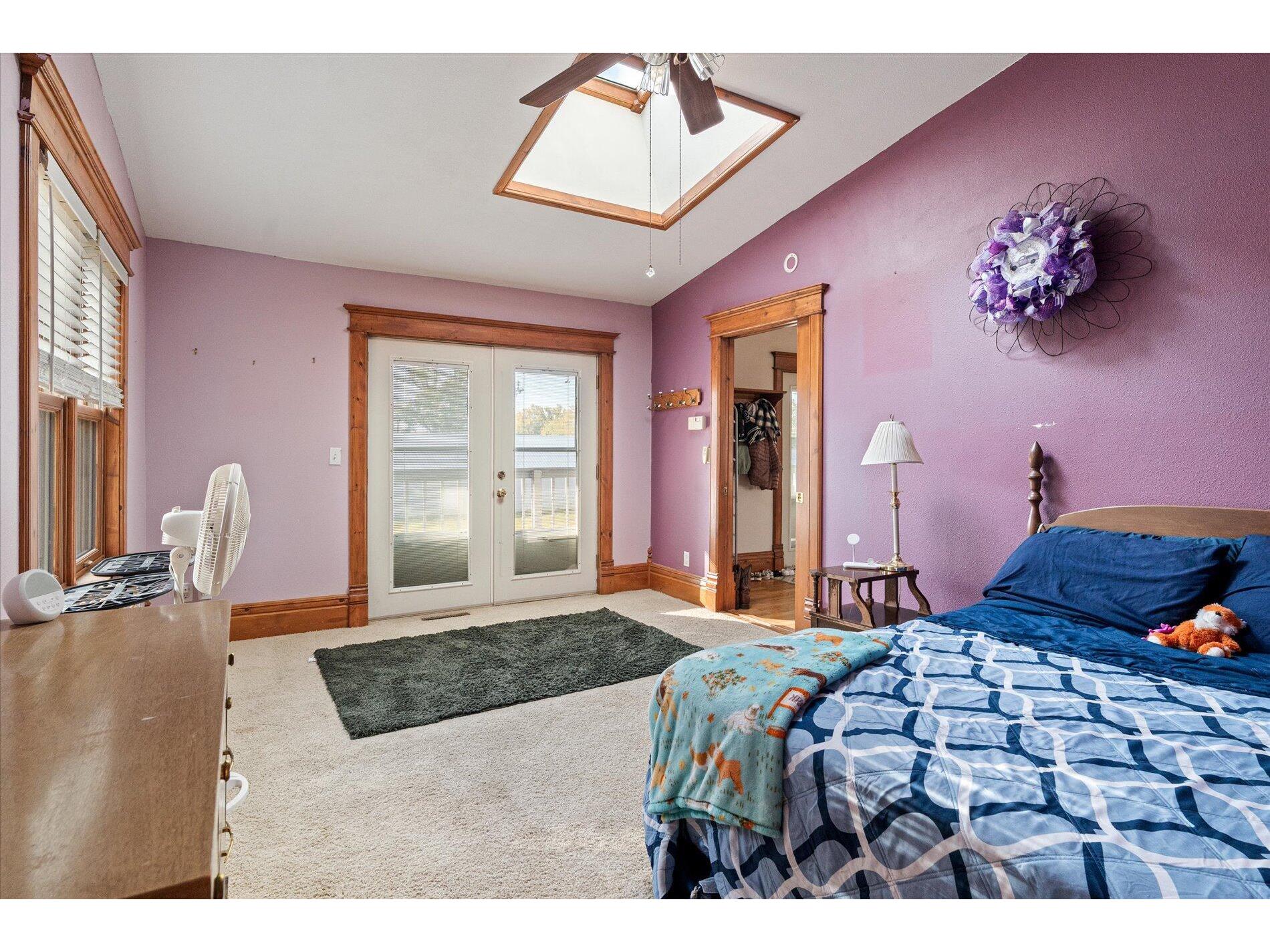 400 N Main Patch Grove WI 53817 1941899 image16