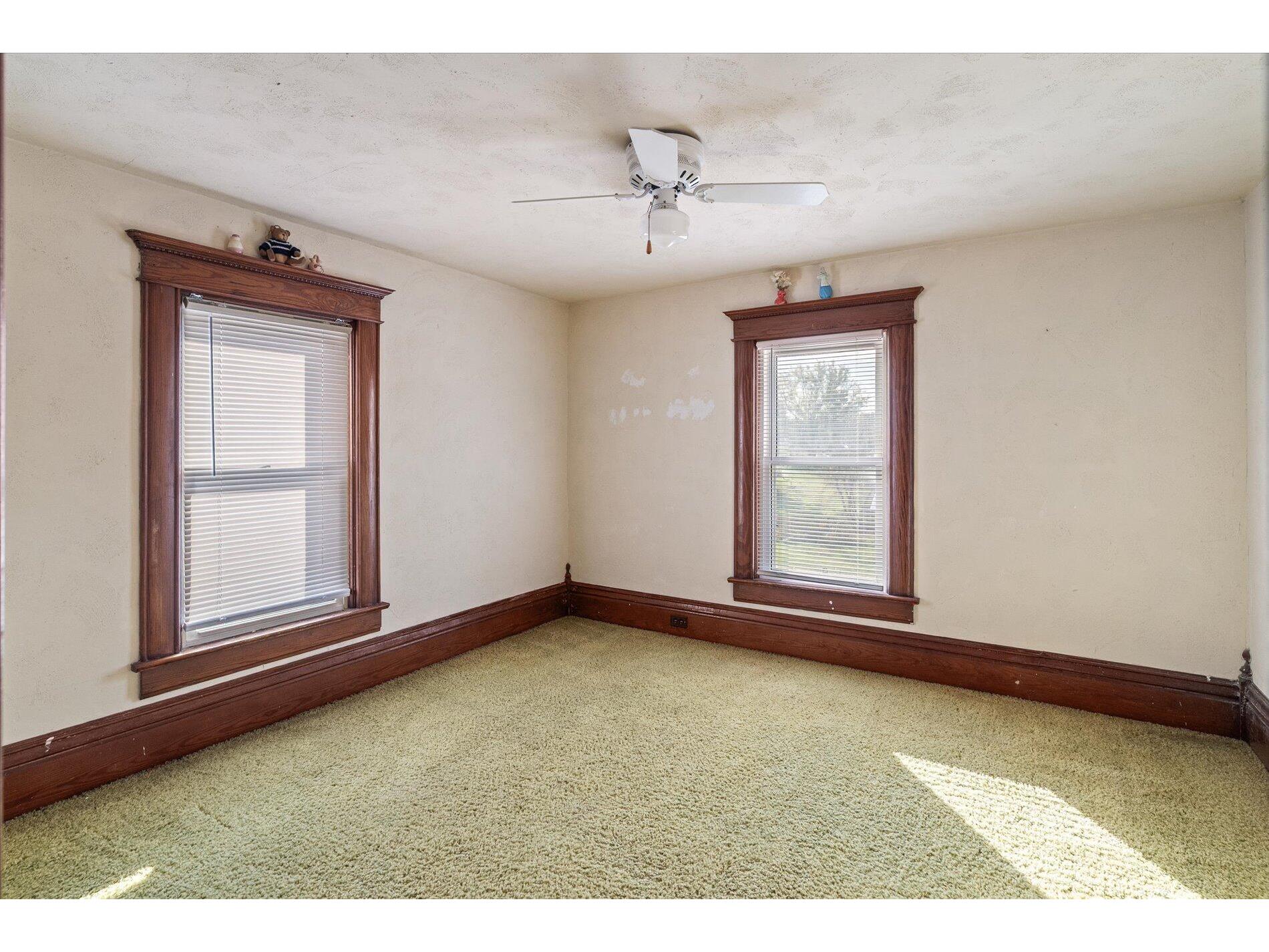 400 N Main Patch Grove WI 53817 1941899 image20