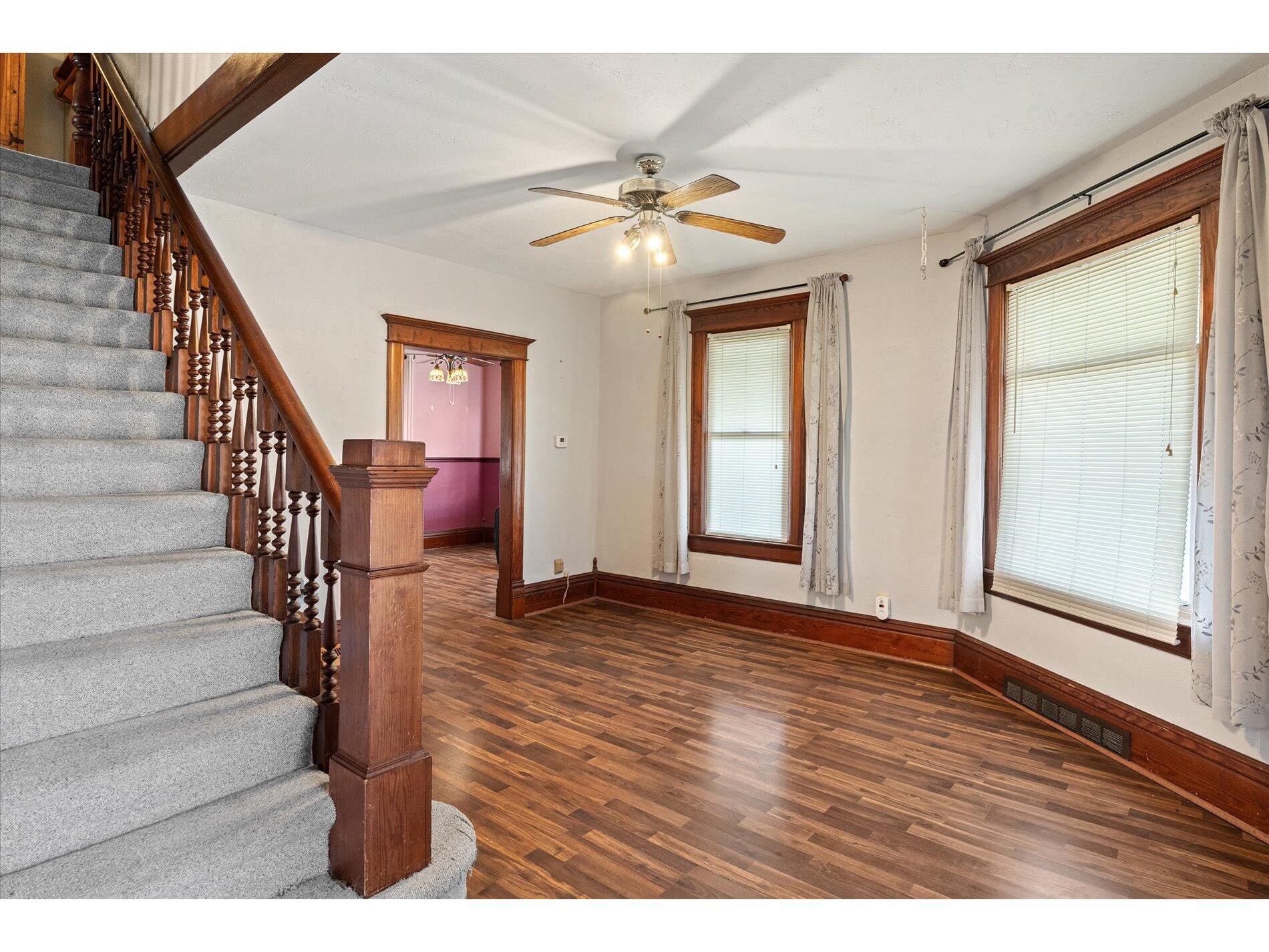 400 N Main Patch Grove WI 53817 1941899 image6