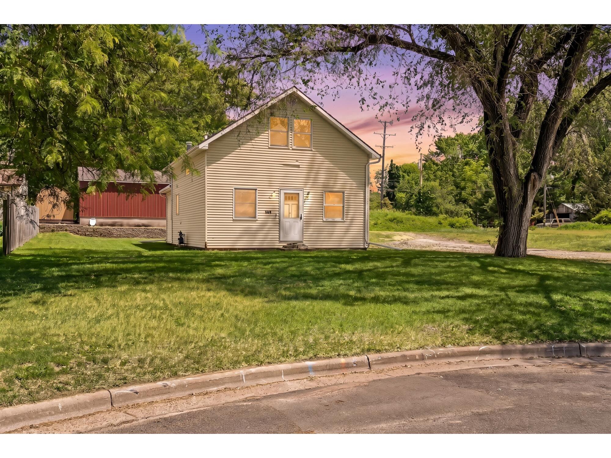 400 Prospect La Crosse WI 54603 1964842 image1