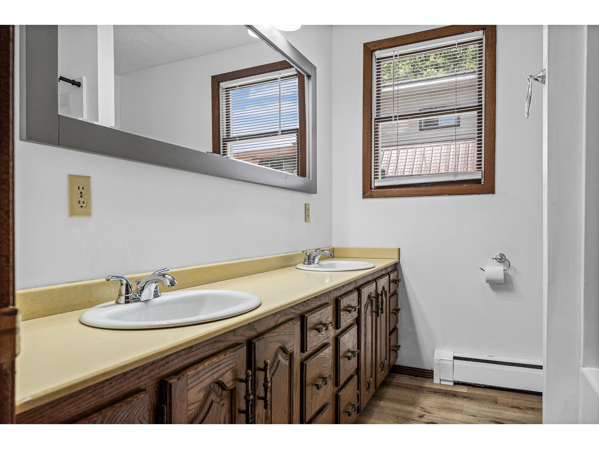 400 Prospect La Crosse WI 54603 1964842 image17