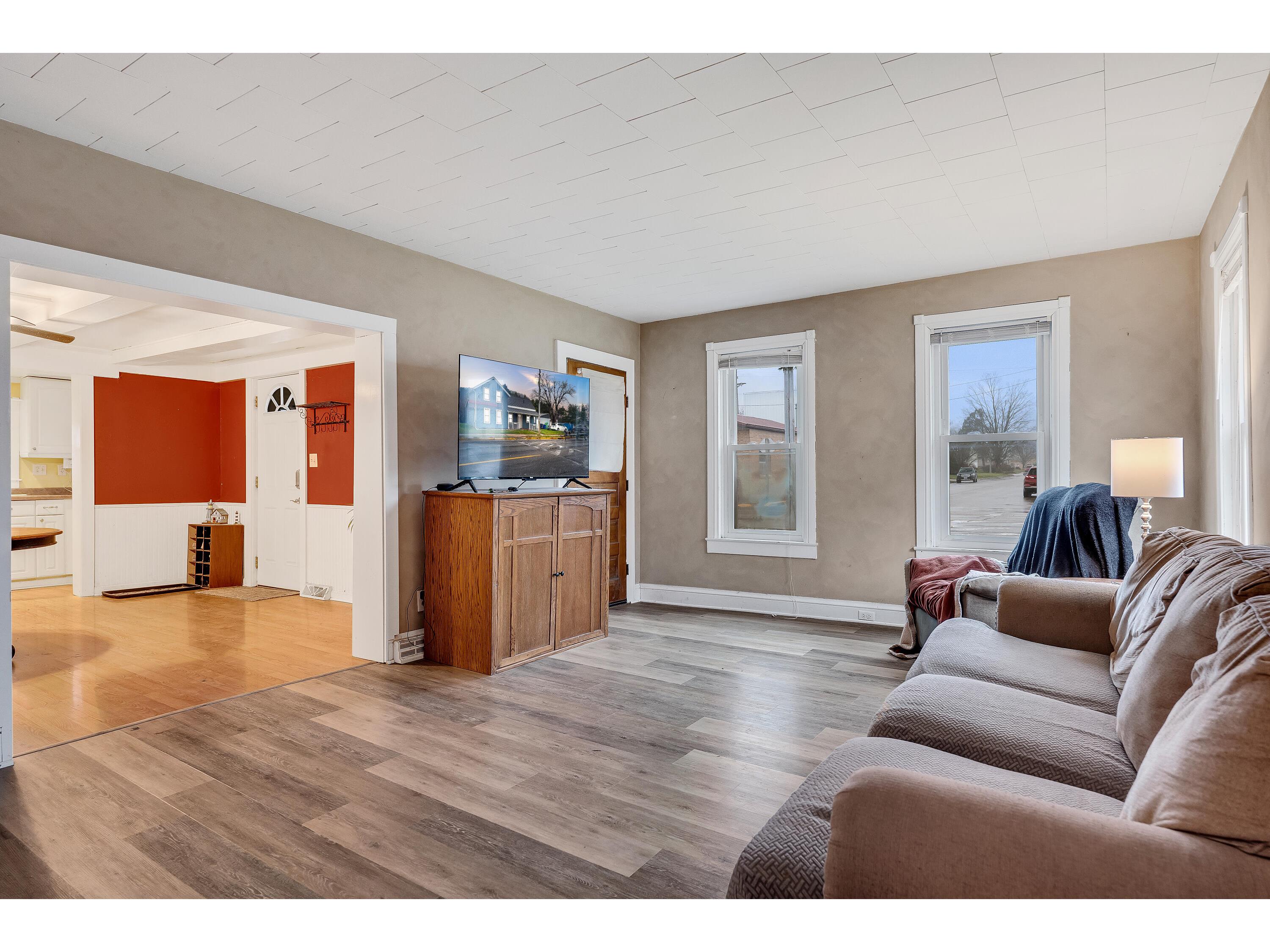 401 Central Coon Valley WI 54623 1944094 image11