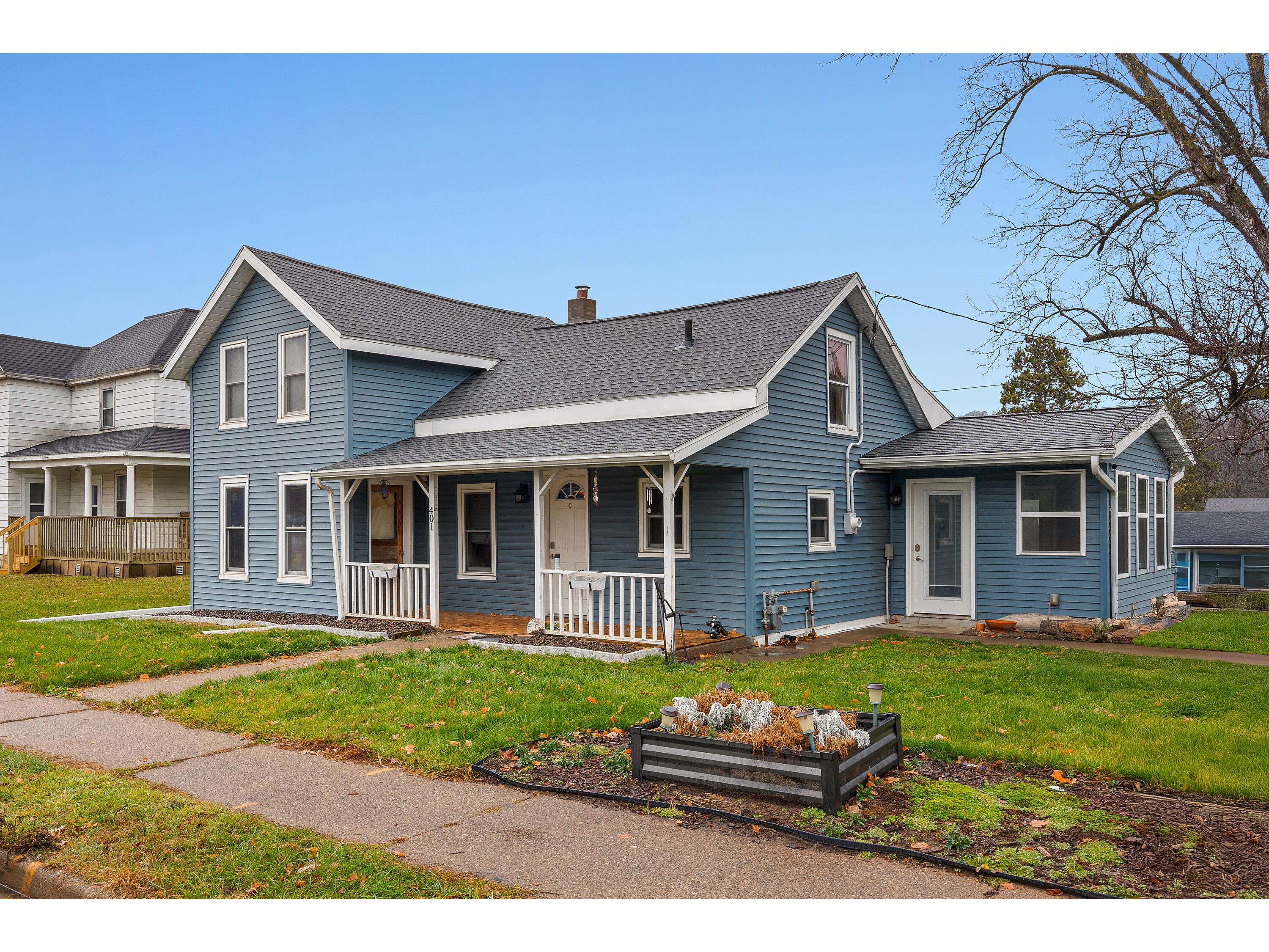 401 Central Coon Valley WI 54623 1944094 image2