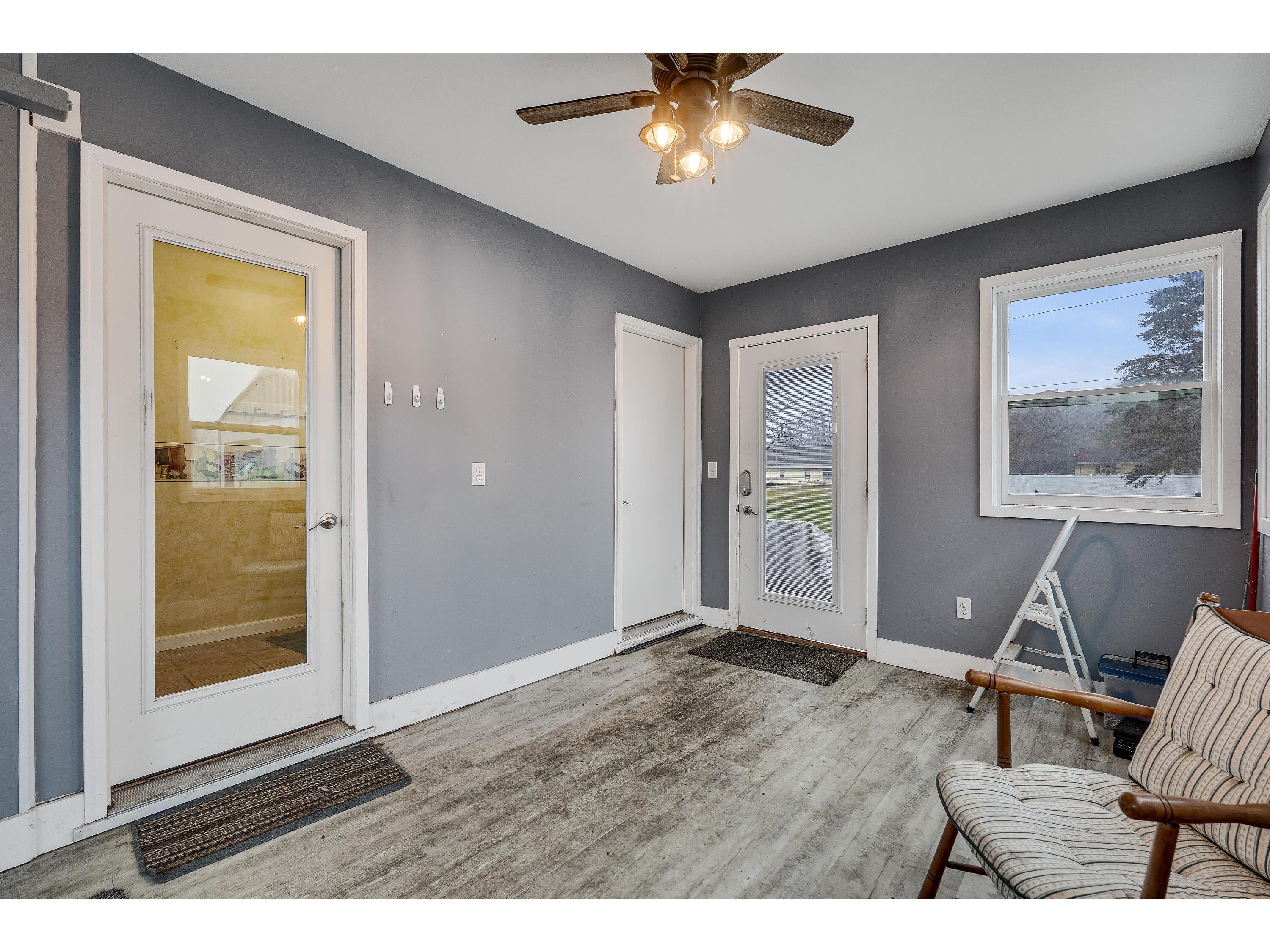 401 Central Coon Valley WI 54623 1944094 image25