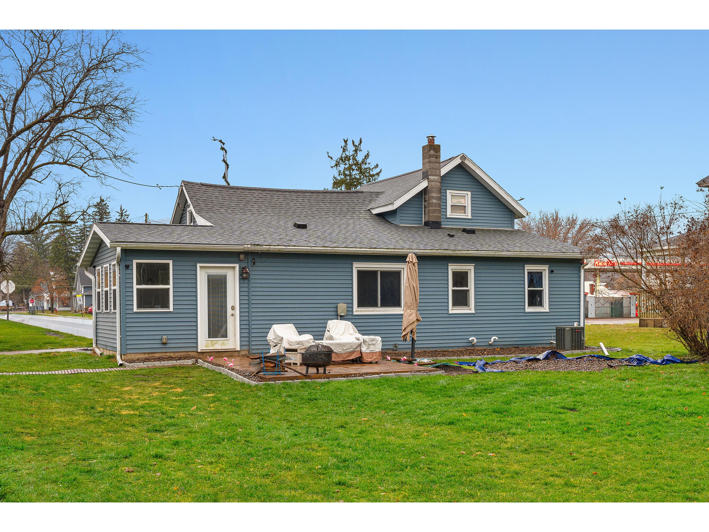 401 Central Coon Valley WI 54623 1944094 image27