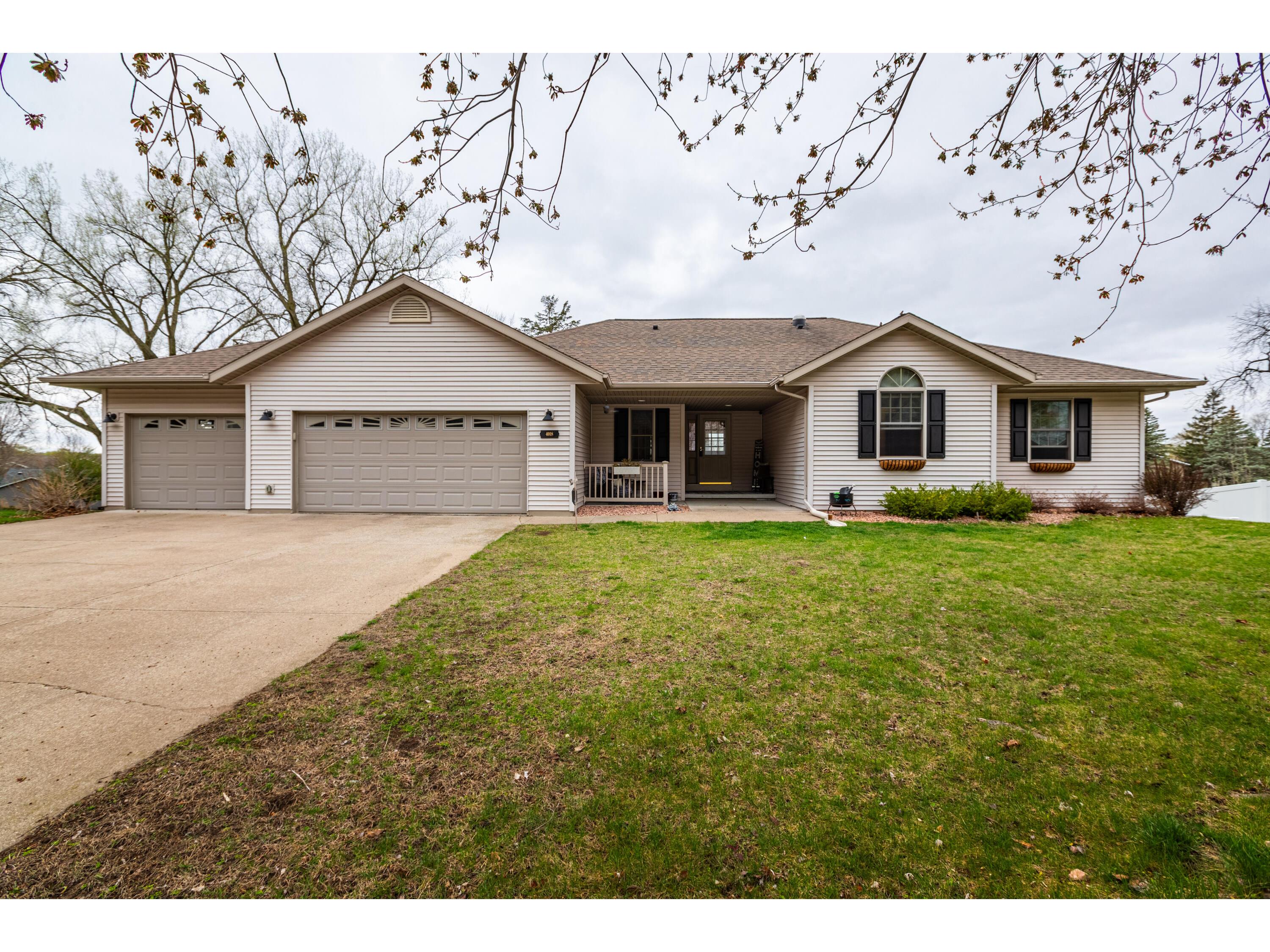 4018 Cliffside La Crosse WI 54601 1871643 image1